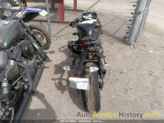 TRIUMPH MOTORCYCLE STREET TRIPLE RS, SMTA554S9PTBE1043