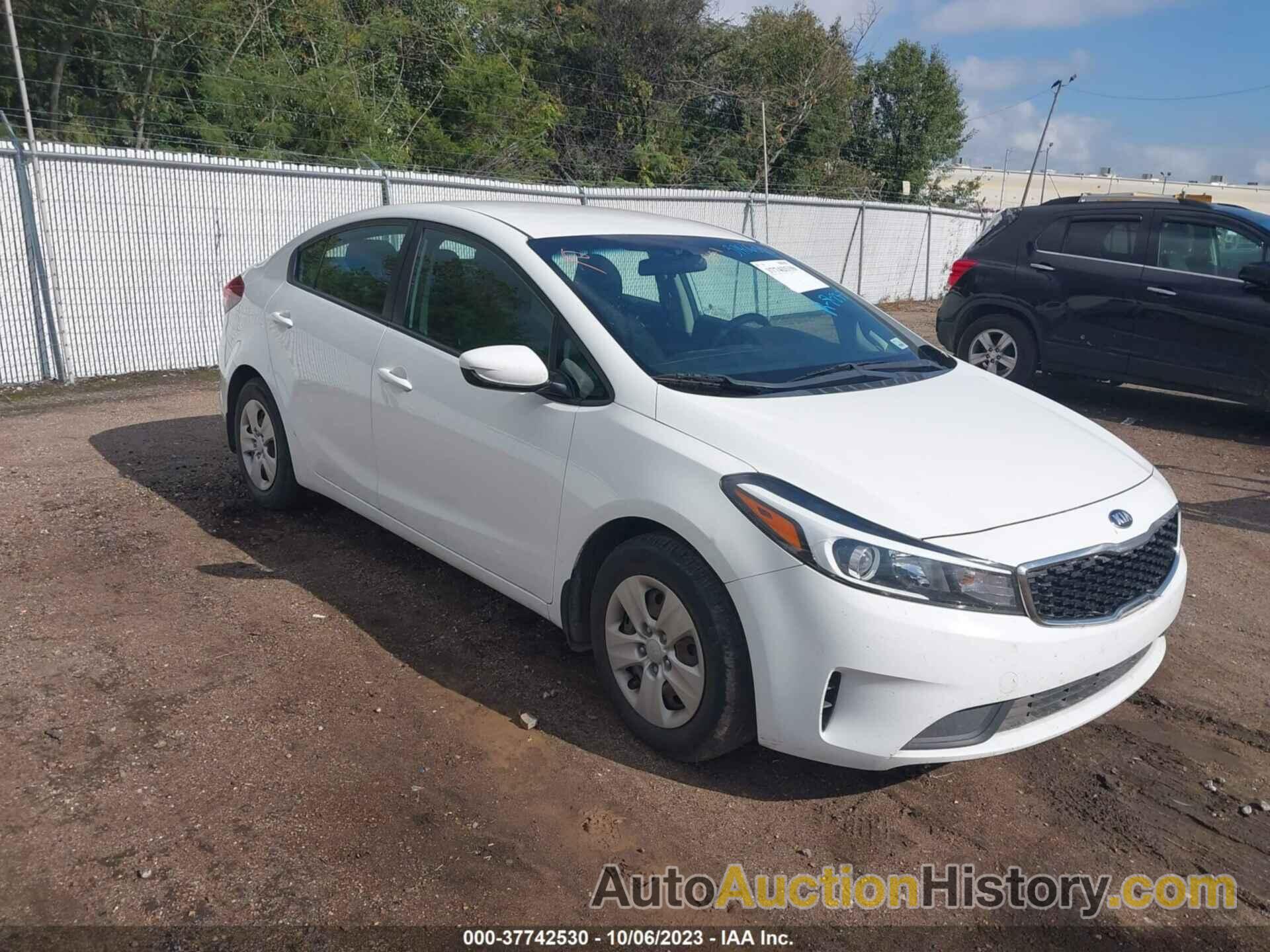 KIA FORTE LX, 3KPFK4A70HE148871