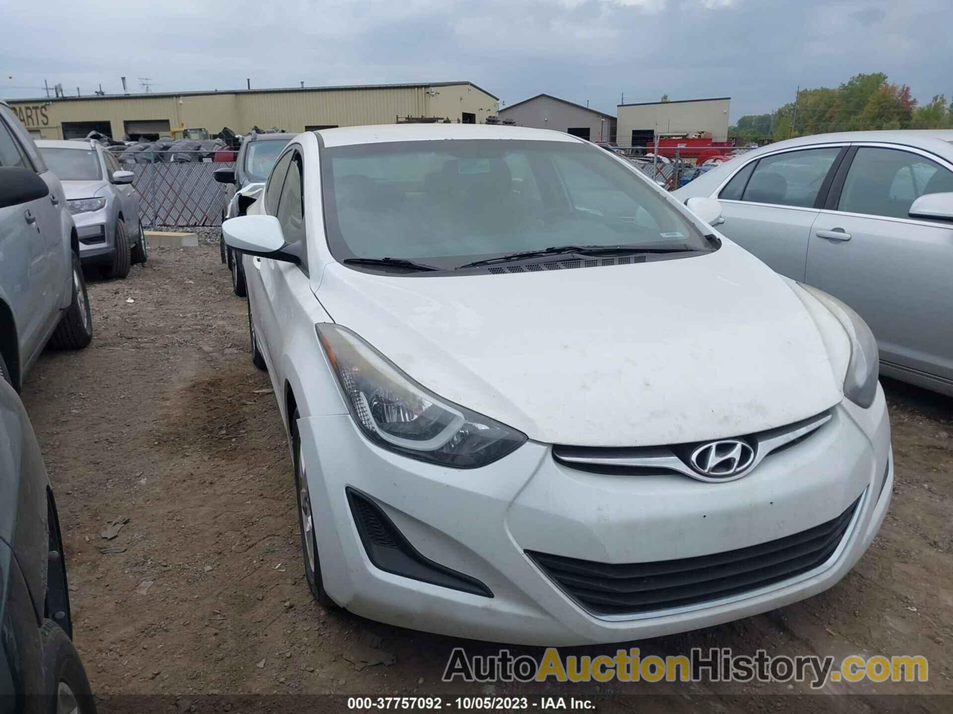 HYUNDAI ELANTRA SE, 5NPDH4AE6FH559754