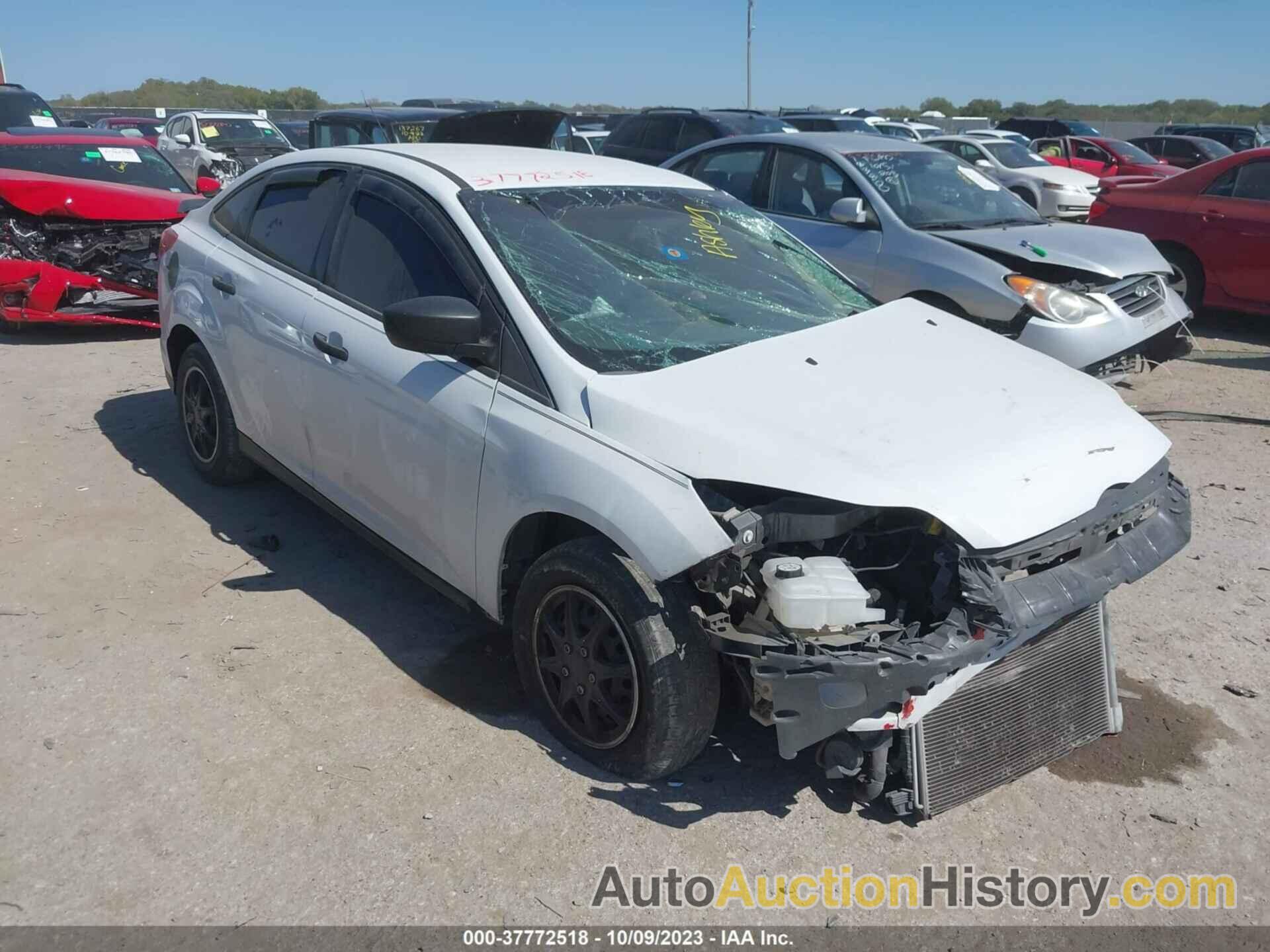 FORD FOCUS S, 1FADP3E21EL330122