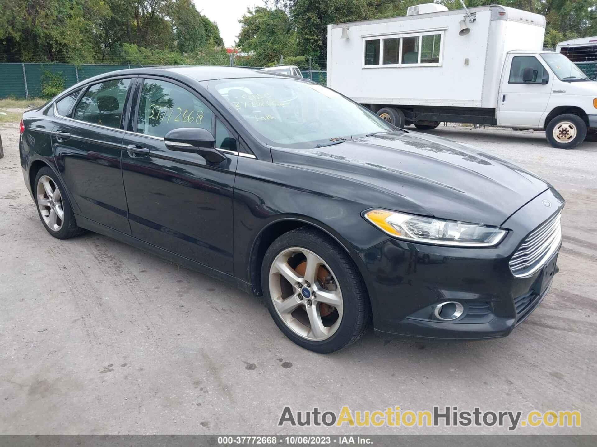 FORD FUSION SE, 1FA6P0HD3E5372073