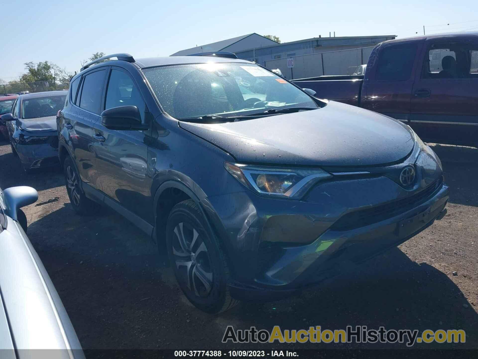 TOYOTA RAV4 LE, 2T3BFREV1HW569821