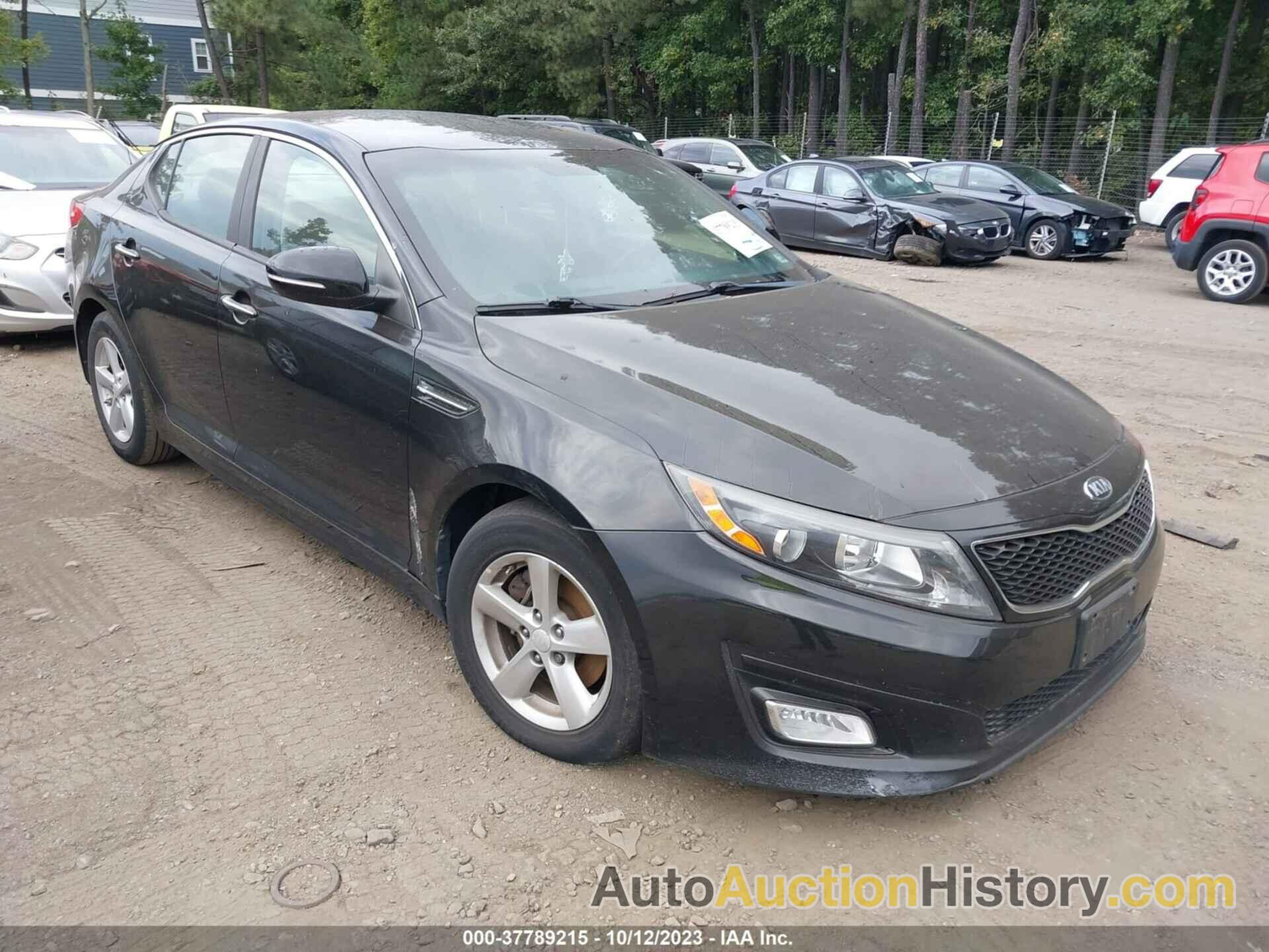 KIA OPTIMA LX, 5XXGM4A70EG288811