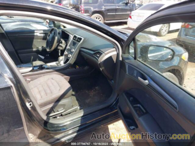 FORD FUSION SE, 3FA6P0T95GR202946