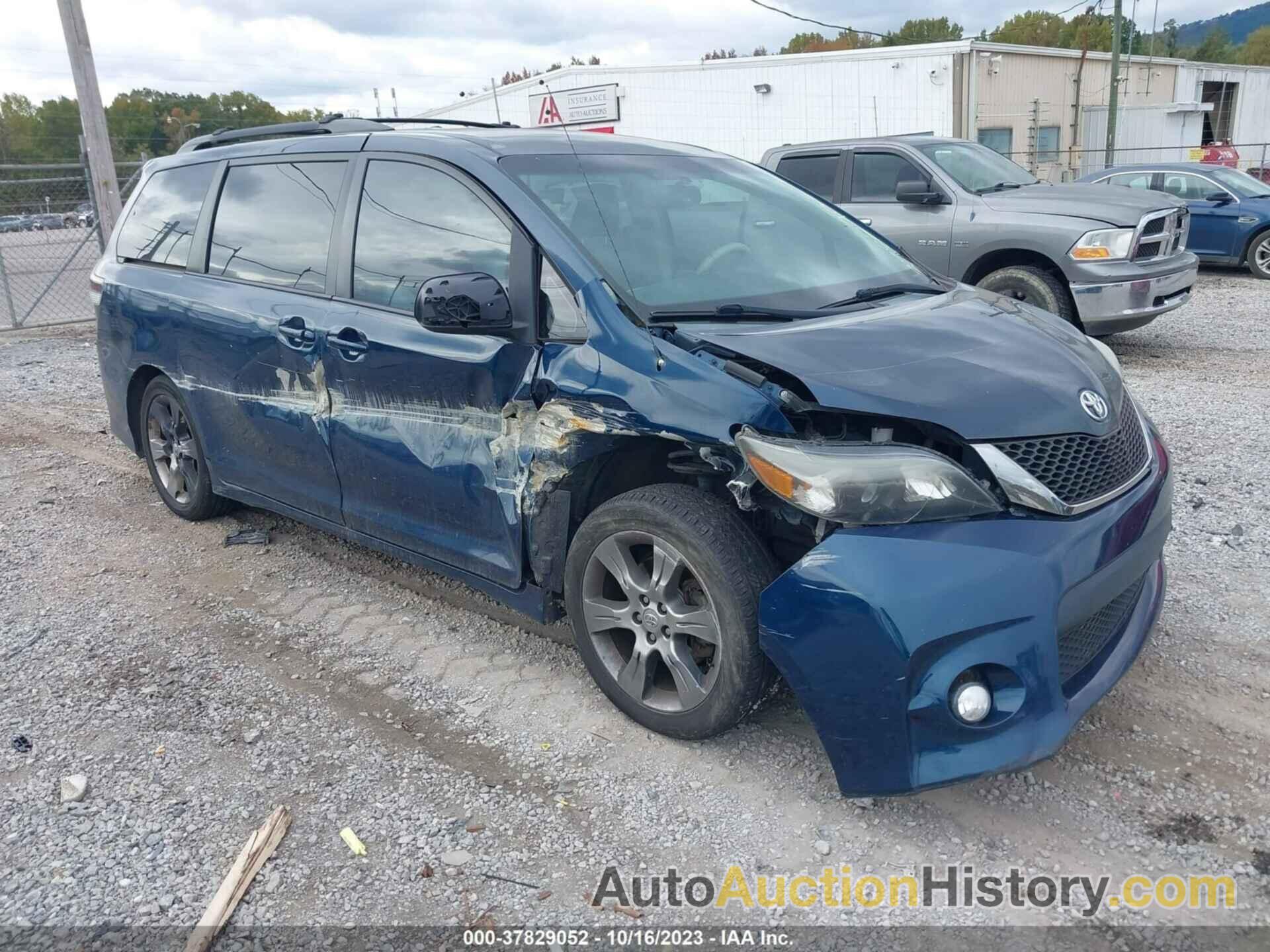 TOYOTA SIENNA SE, 5TDXK3DC9CS237330