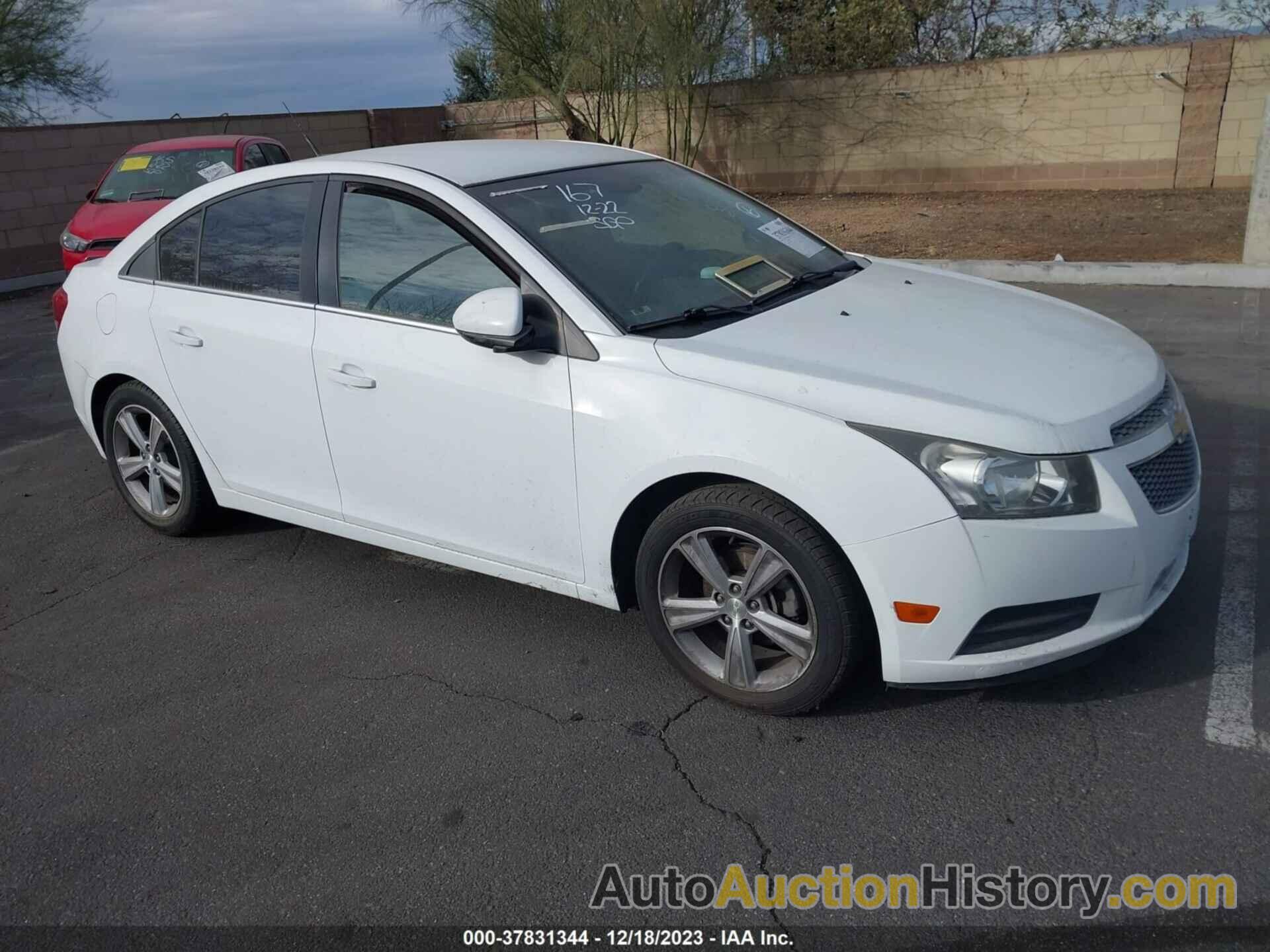 CHEVROLET CRUZE 2LT AUTO, 1G1PE5SB8D7136670