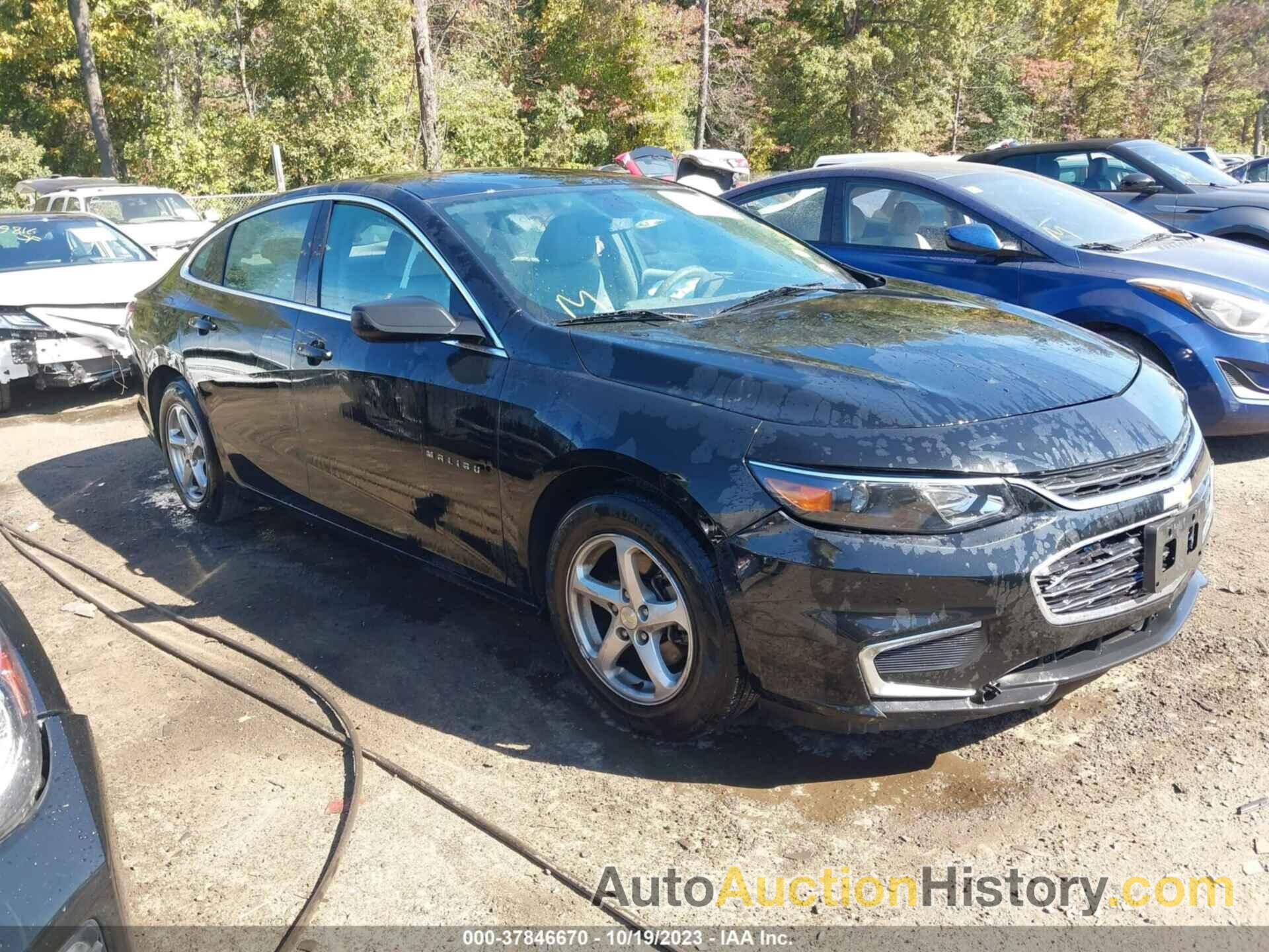 CHEVROLET MALIBU LS, 1G1ZB5ST4HF268167