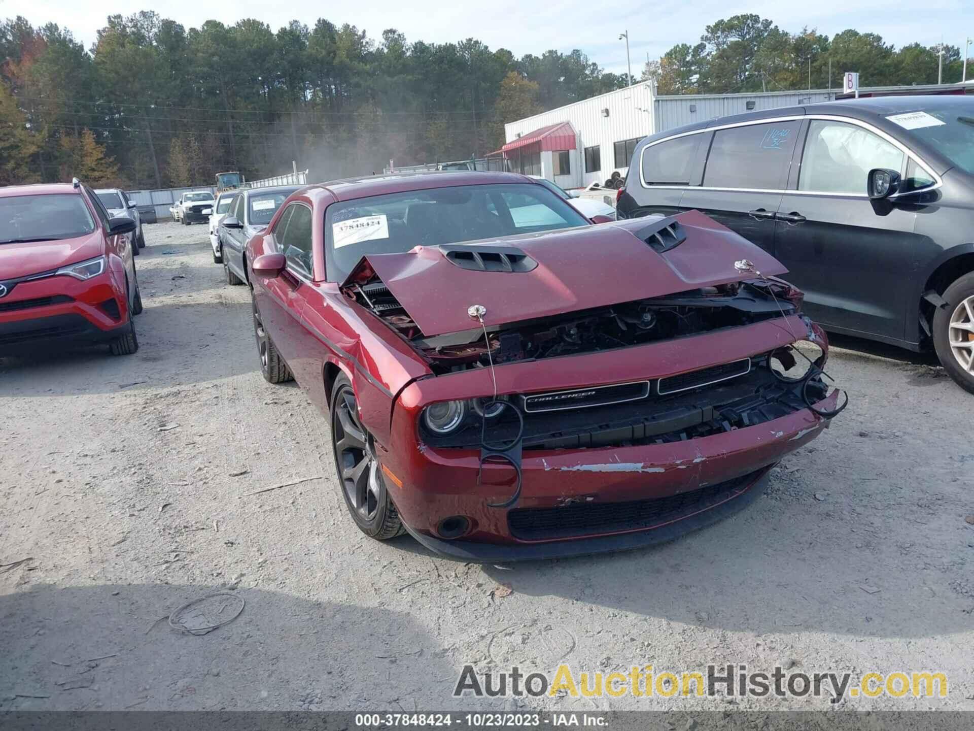 DODGE CHALLENGER SXT PLUS, 2C3CDZAG5JH310518