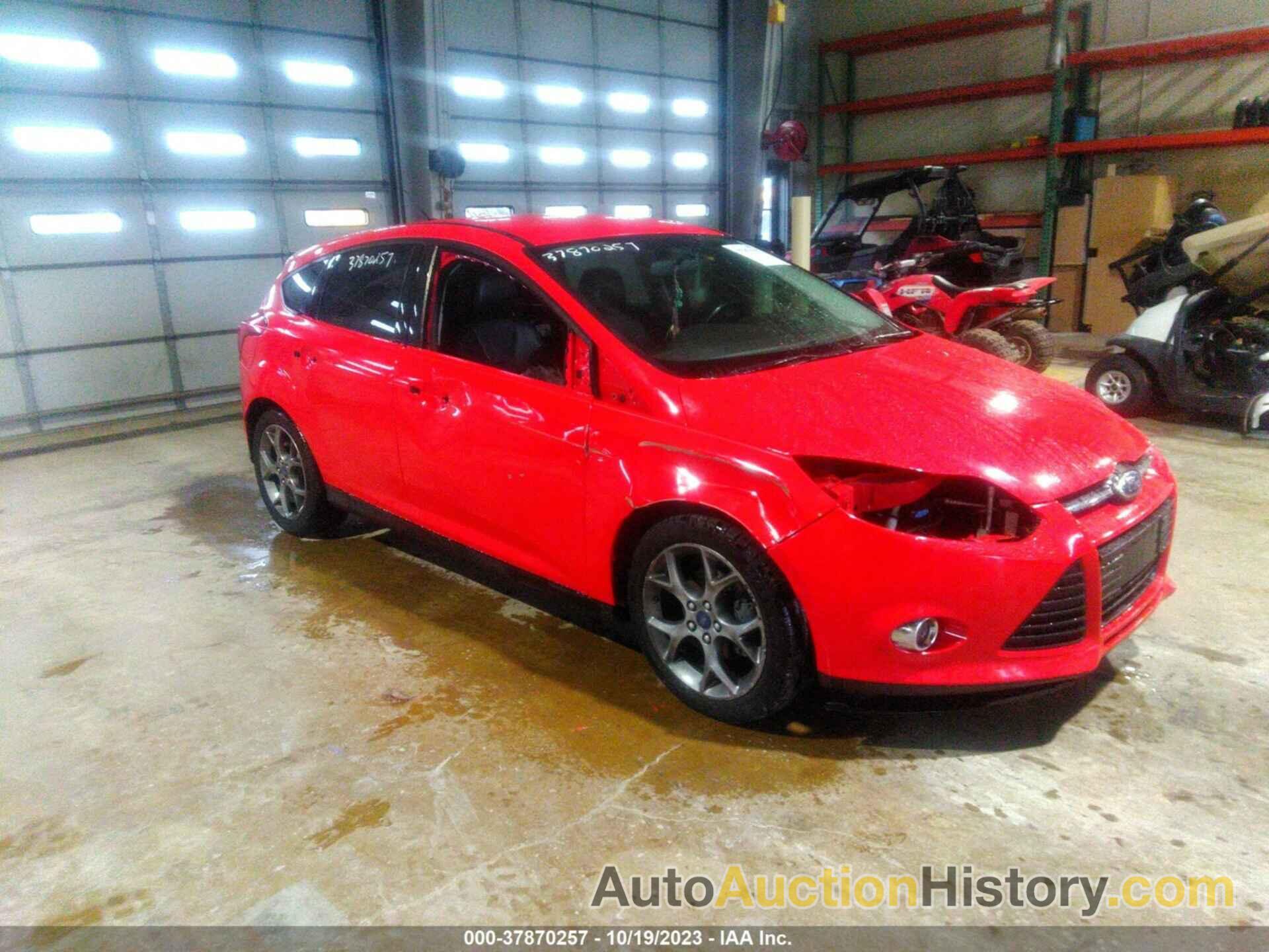 FORD FOCUS SE, 1FADP3K20DL205177