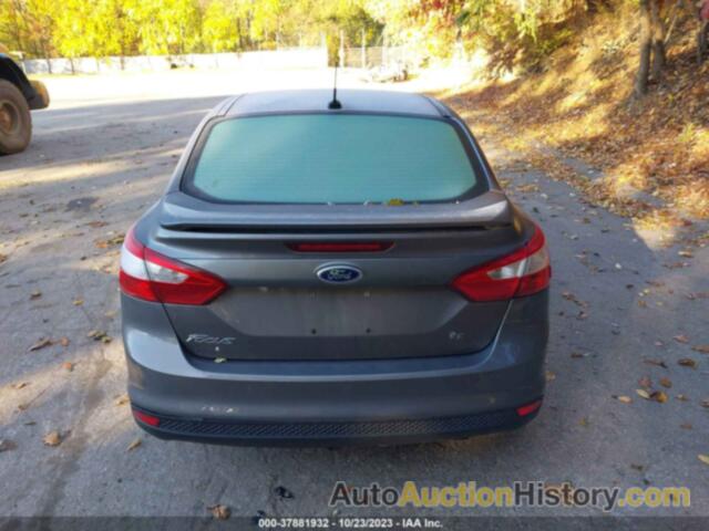 FORD FOCUS SE, 1FAHP3F26CL461219