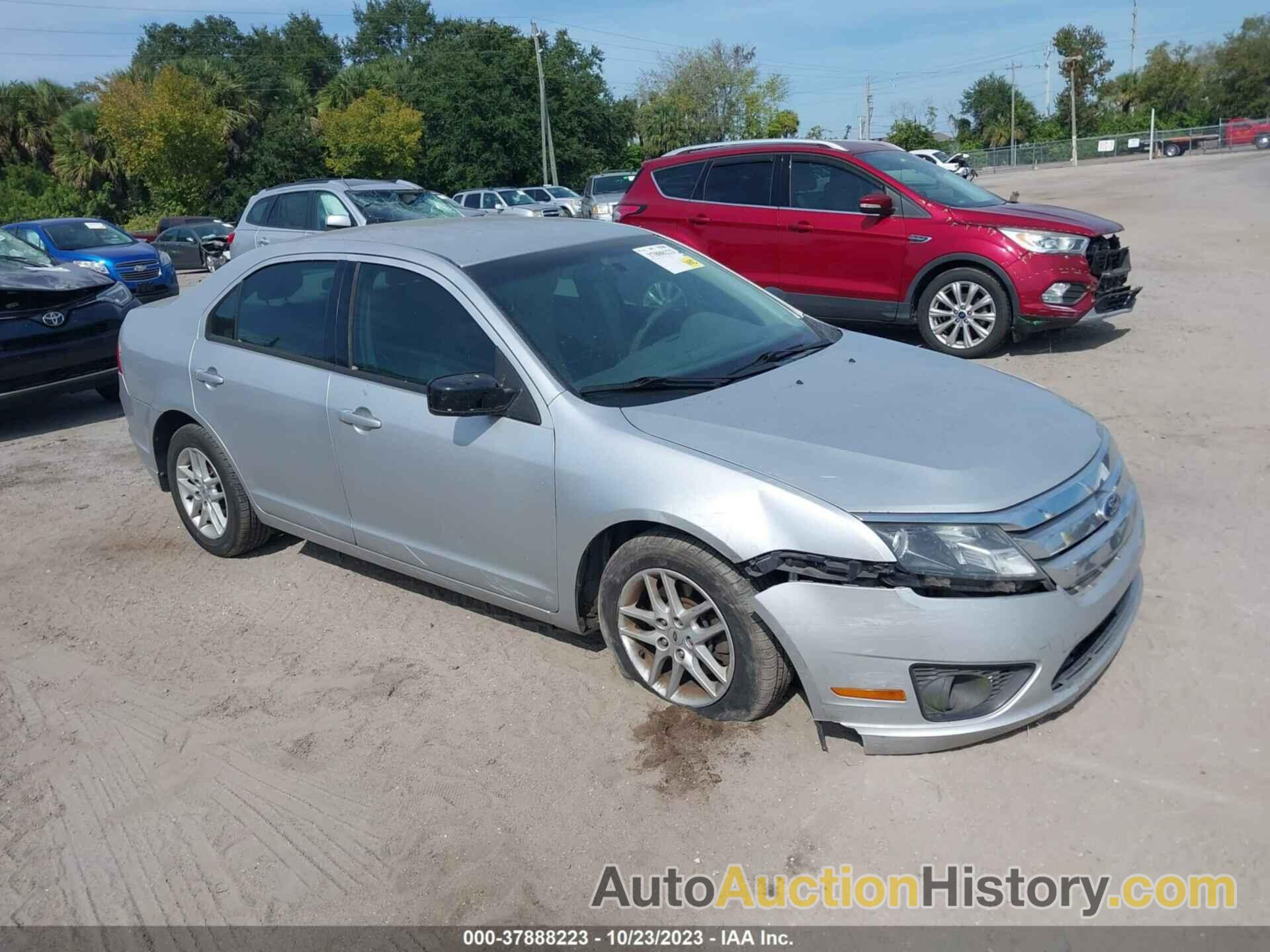 FORD FUSION S, 3FAHP0GA9CR201354