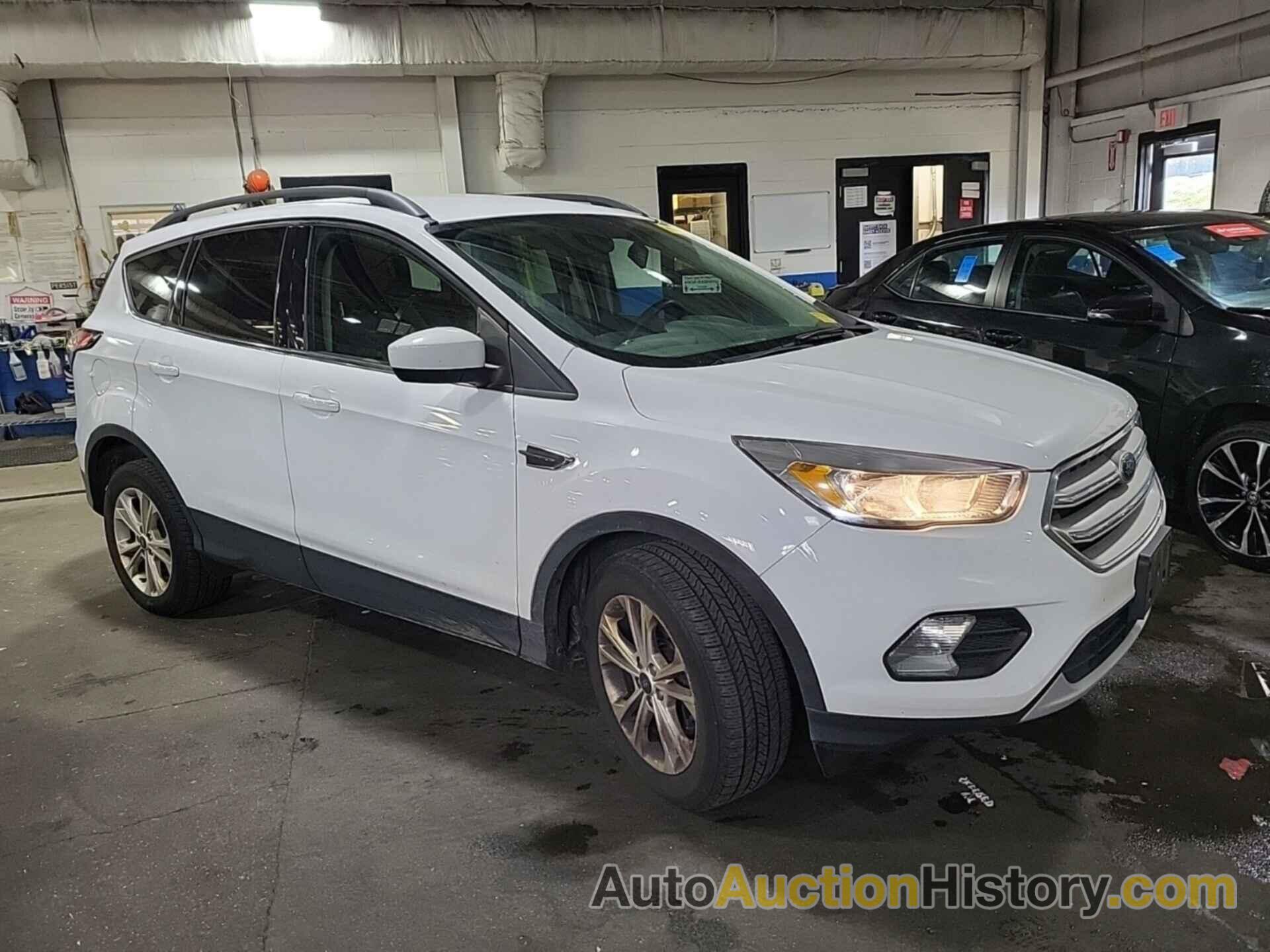 FORD ESCAPE SE, 1FMCU9GD2JUD23535