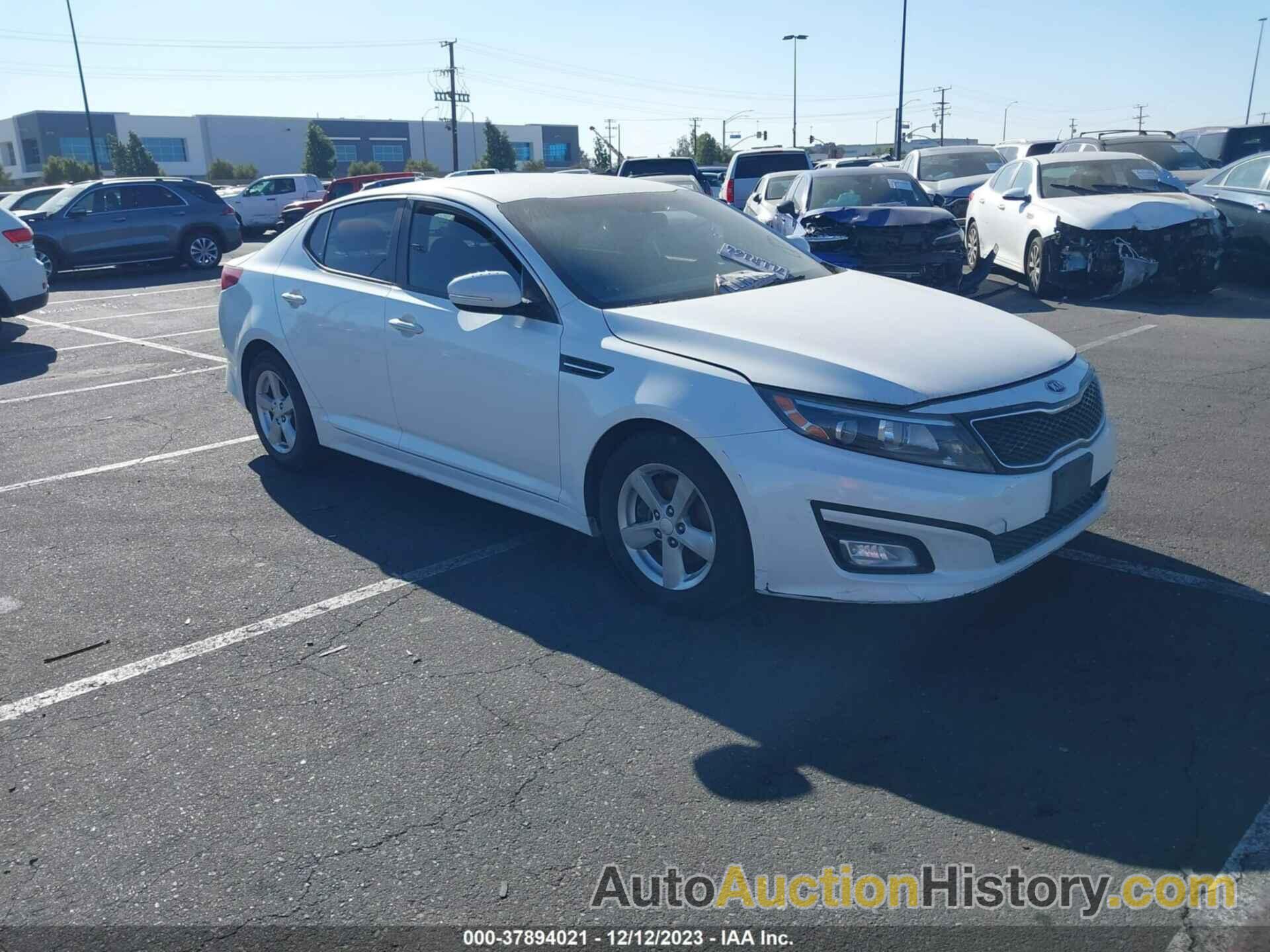 KIA OPTIMA LX, KNAGM4A79F5642103