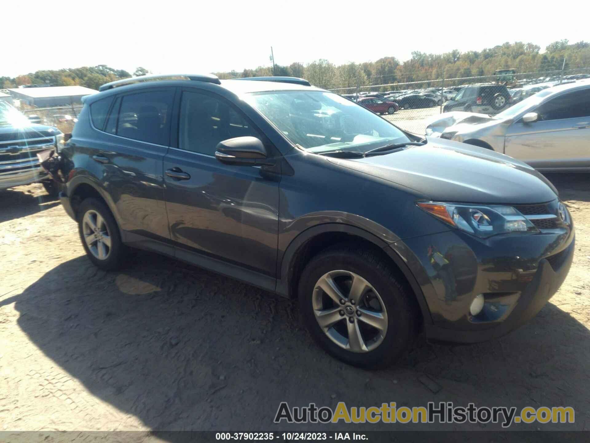 TOYOTA RAV4 XLE, JTMWFREV0FD051534