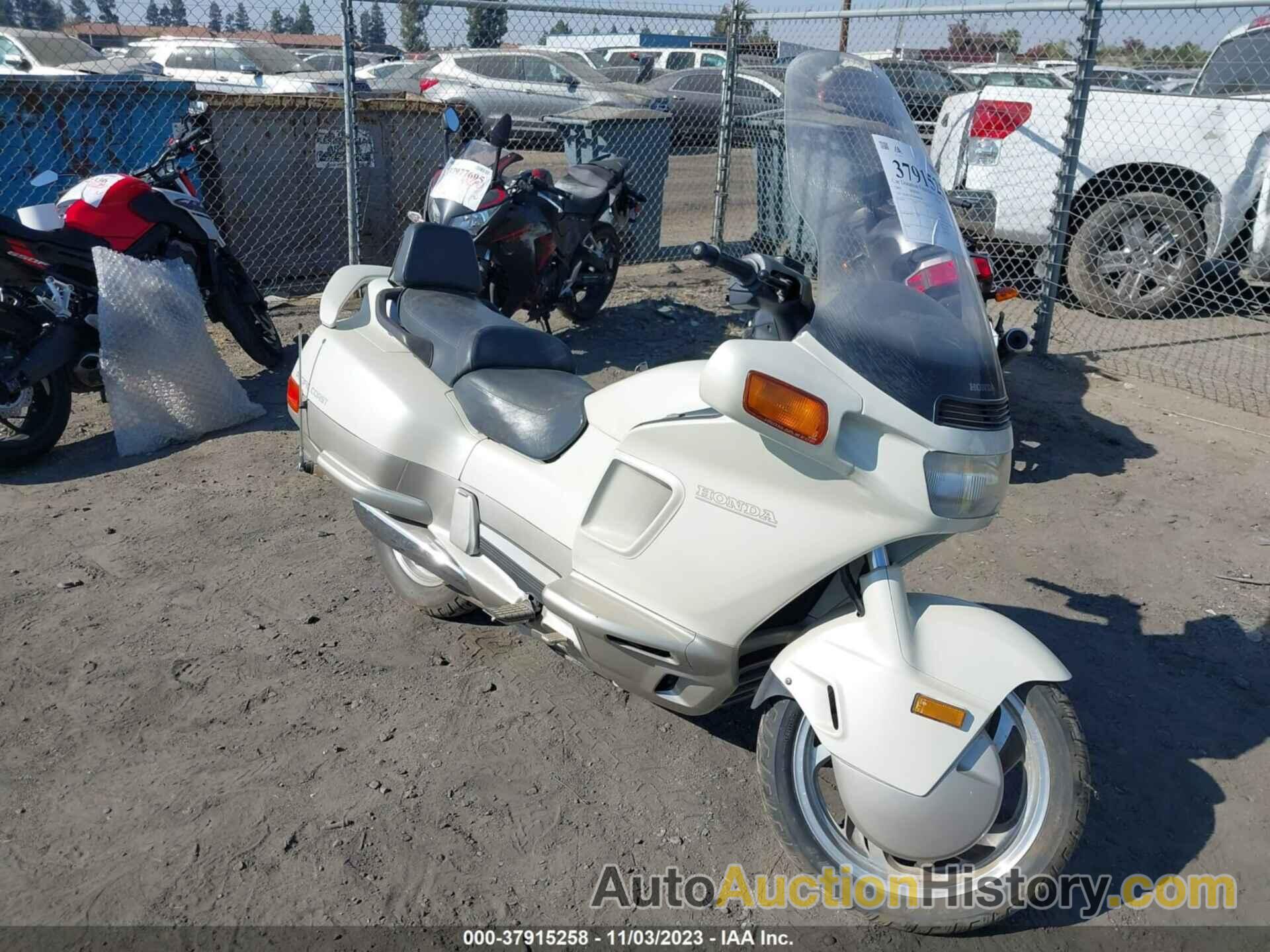 HONDA PC800, JH2RC3417KM000244