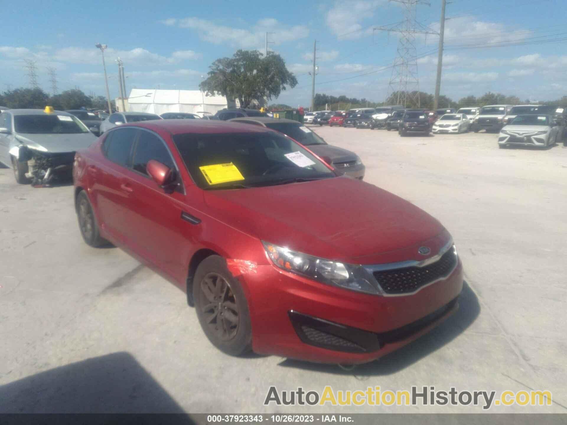 KIA OPTIMA LX, KNAGM4A74B5064664