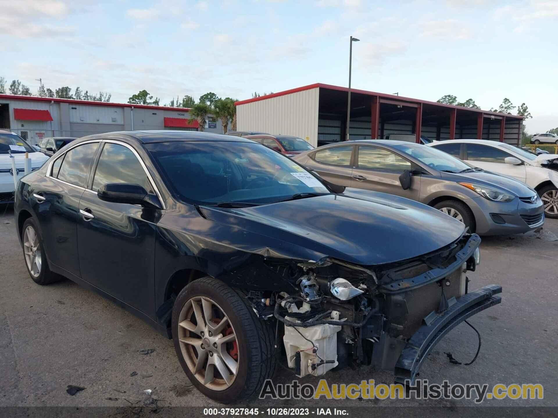 NISSAN MAXIMA 3.5 S, 1N4AA5APXEC443536