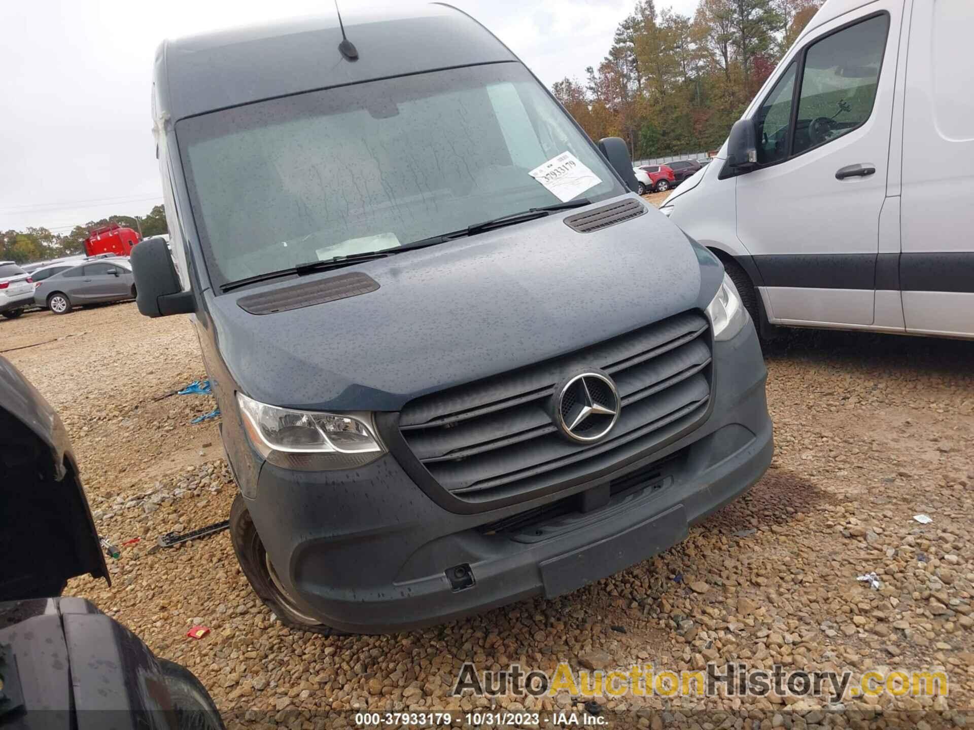 MERCEDES-BENZ SPRINTER VAN, WD4PF1CD9KP129520