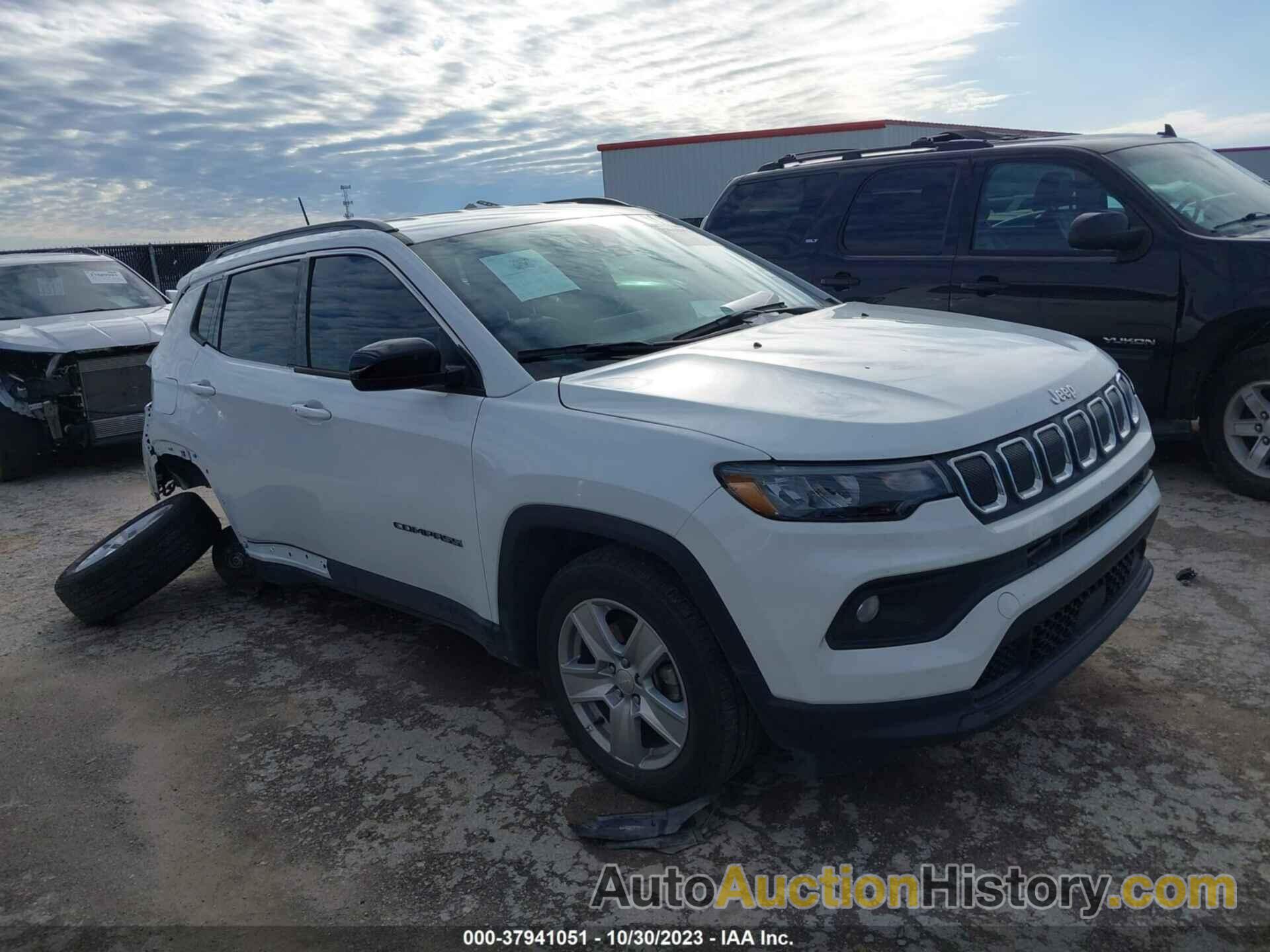 JEEP COMPASS LATITUDE 4X4, 3C4NJDBB1NT223506