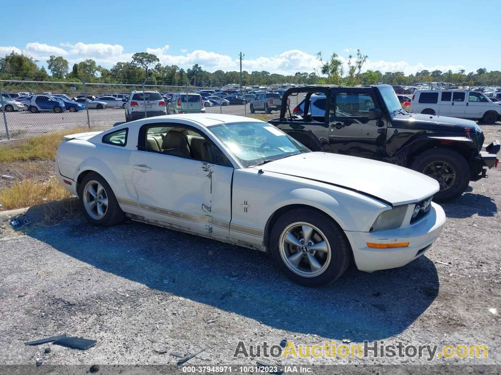 FORD MUSTANG DELUXE/PREMIUM, 1ZVFT80N675351436