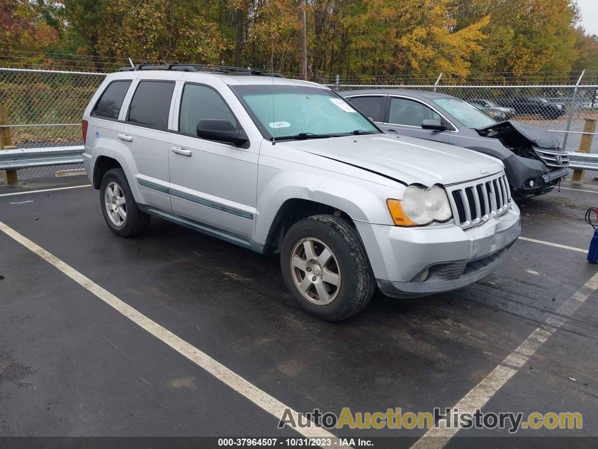 JEEP GRAND CHEROKEE LAREDO, 1J8GR48K18C137047