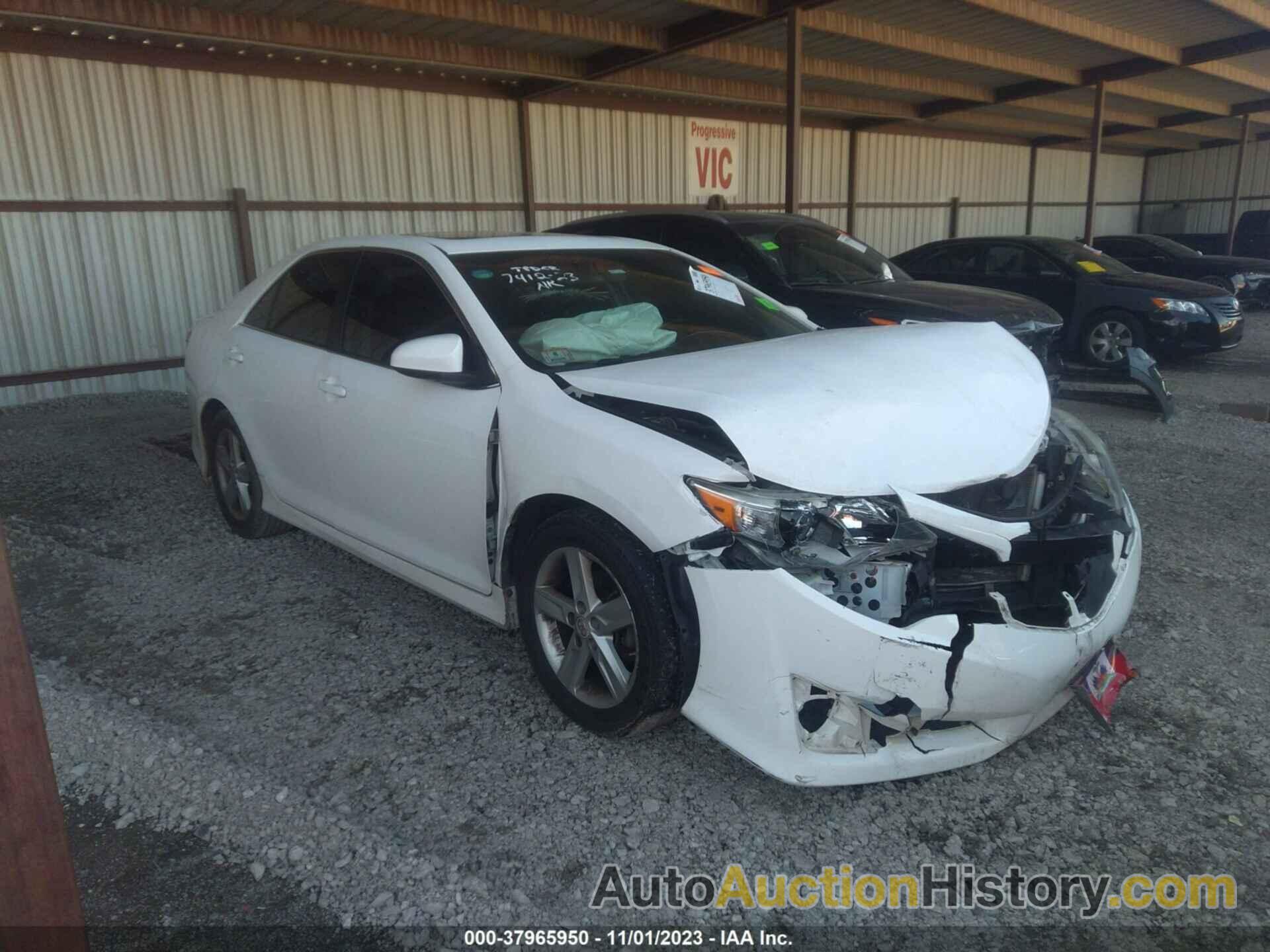 TOYOTA CAMRY SE, 4T1BF1FK3DU646665