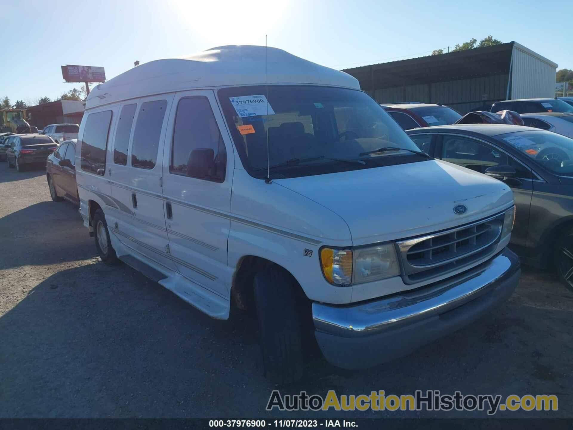 FORD ECONOLINE CARGO VAN, 1FDRE14L4XHB10916