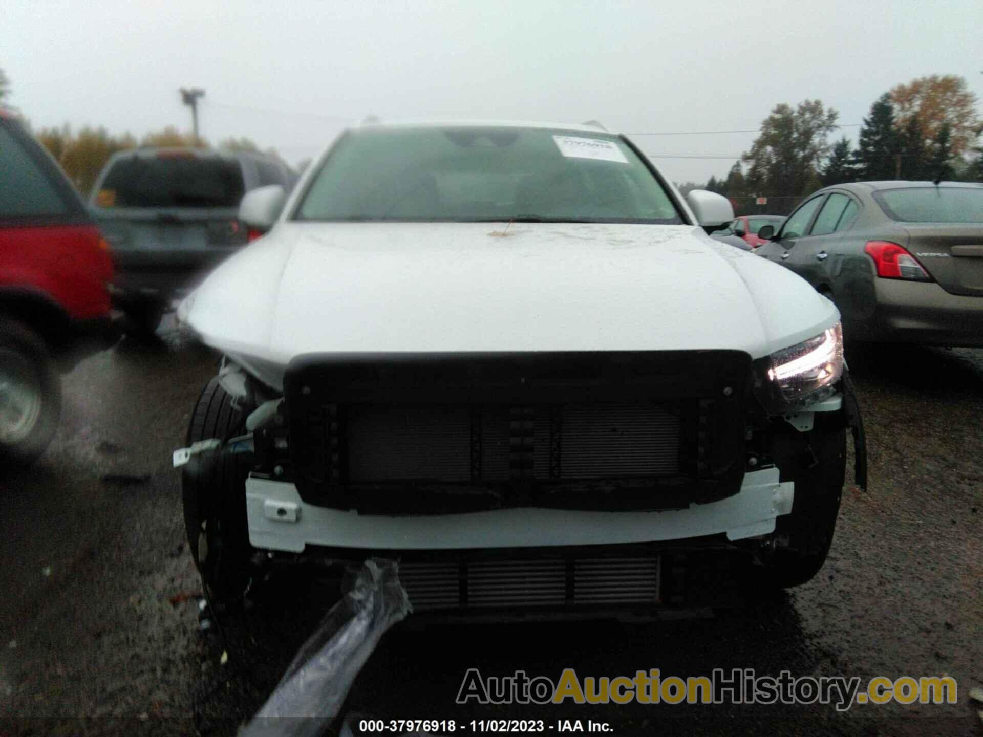 VOLVO XC40 T5 INSCRIPTION, YV4162UL0N2722385