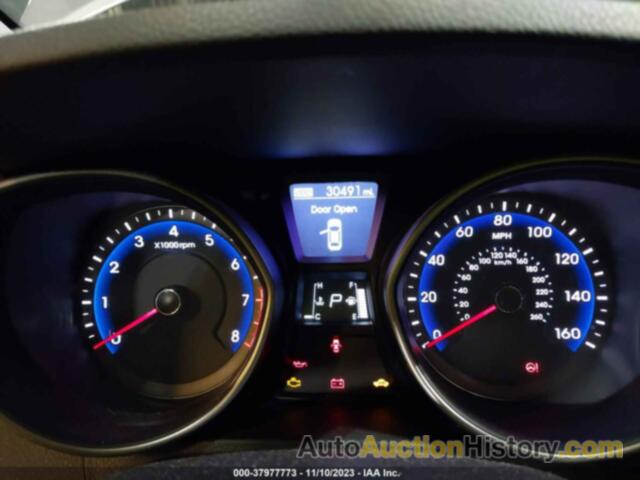 HYUNDAI ELANTRA GT, KMHD35LE1DU086832