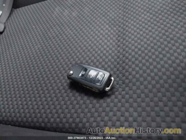 VOLKSWAGEN JETTA 2.0L S, 3VW2K7AJXEM356797