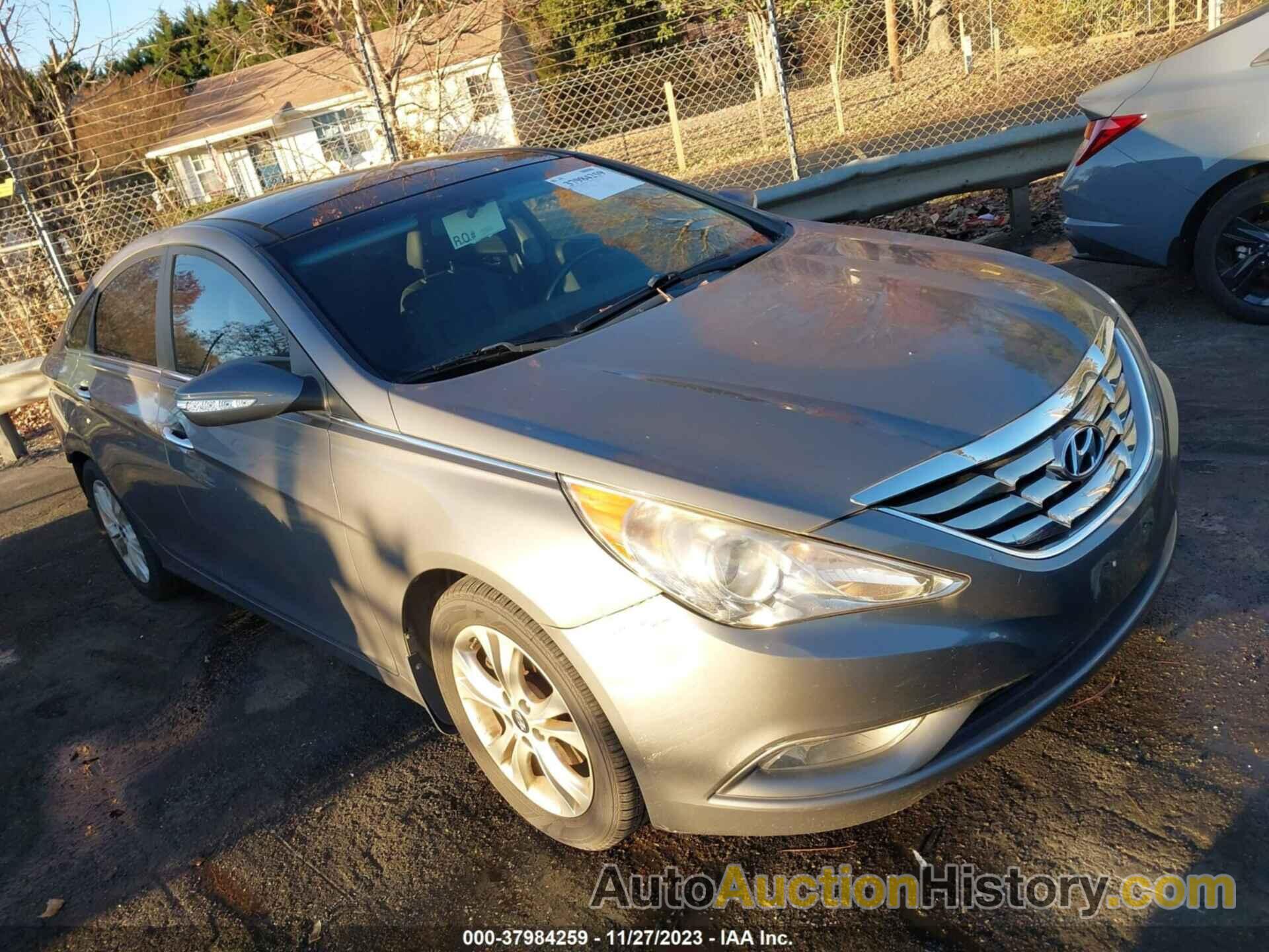 HYUNDAI SONATA LIMITED, 5NPEC4AC9DH577597