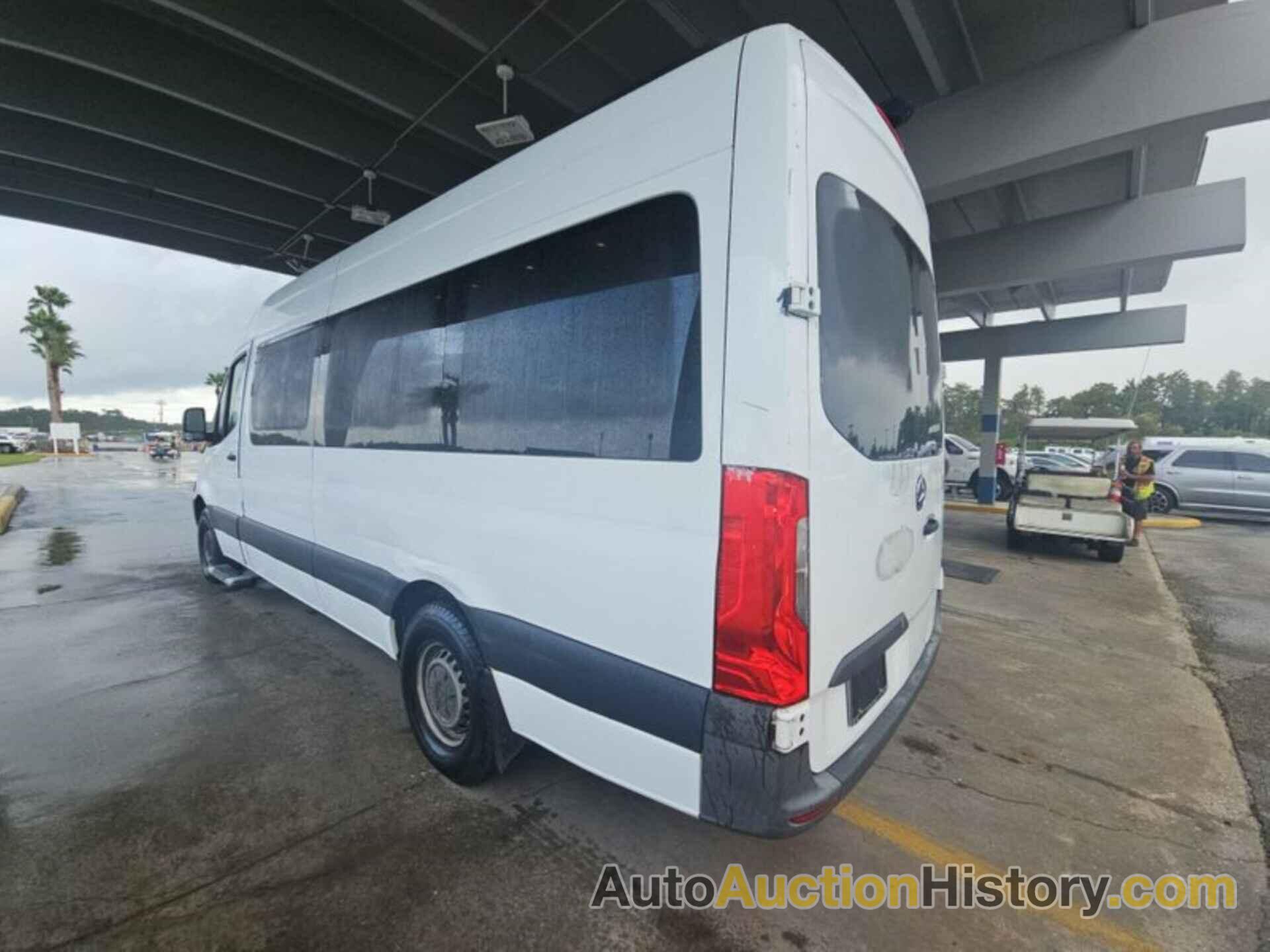 MERCEDES-BENZ SPRINTER PASSENGER VAN, WDZPF1CD4KT000876