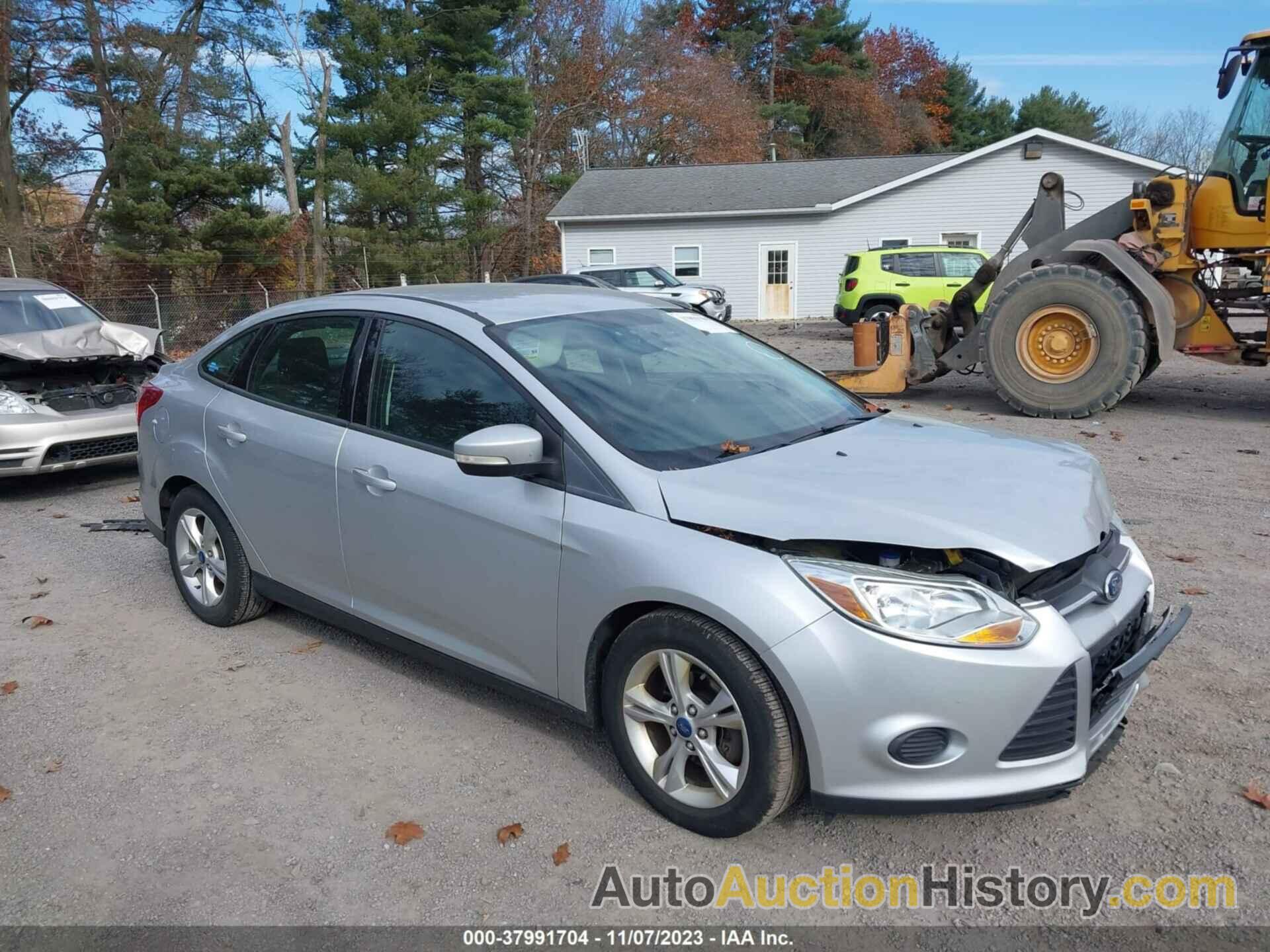 FORD FOCUS SE, 1FADP3F23DL354239