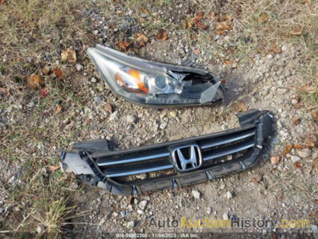 HONDA ACCORD LX, 1HGCR2F34DA024609