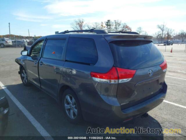 TOYOTA SIENNA LE V6 8 PASSENGER, 5TDKK3DC5CS217568