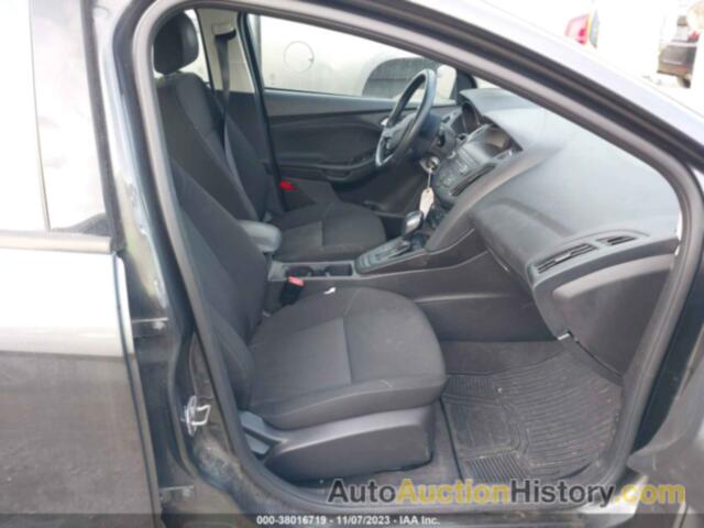 FORD FOCUS SE, 1FADP3F22JL283837