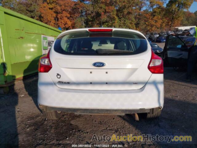 FORD FOCUS SE, 1FADP3K29DL155217