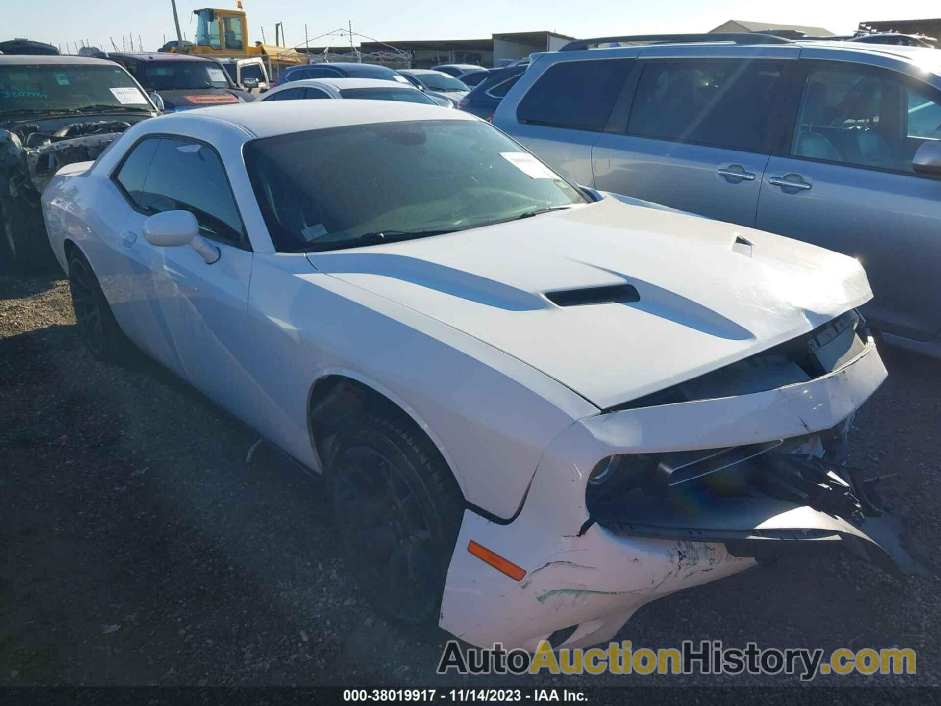 DODGE CHALLENGER SXT PLUS, 2C3CDZBGXFH740261