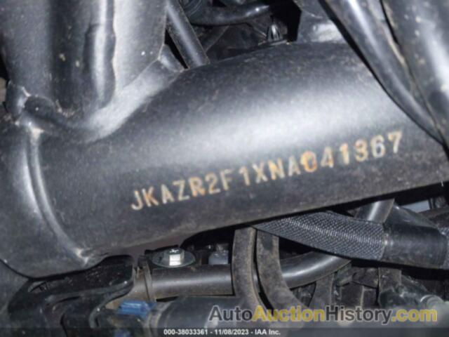 KAWASAKI ZR900, JKAZR2F1XNA041367