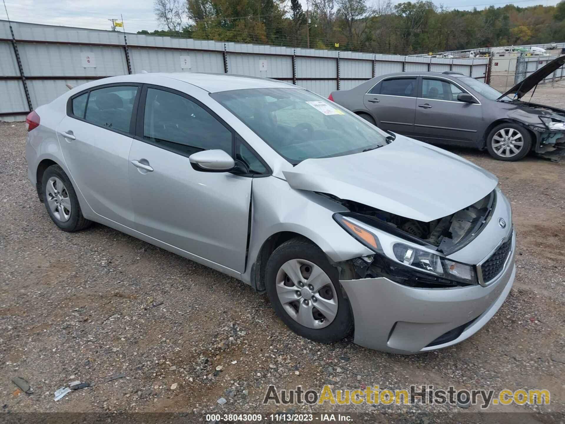 KIA FORTE LX, 3KPFK4A78HE111342