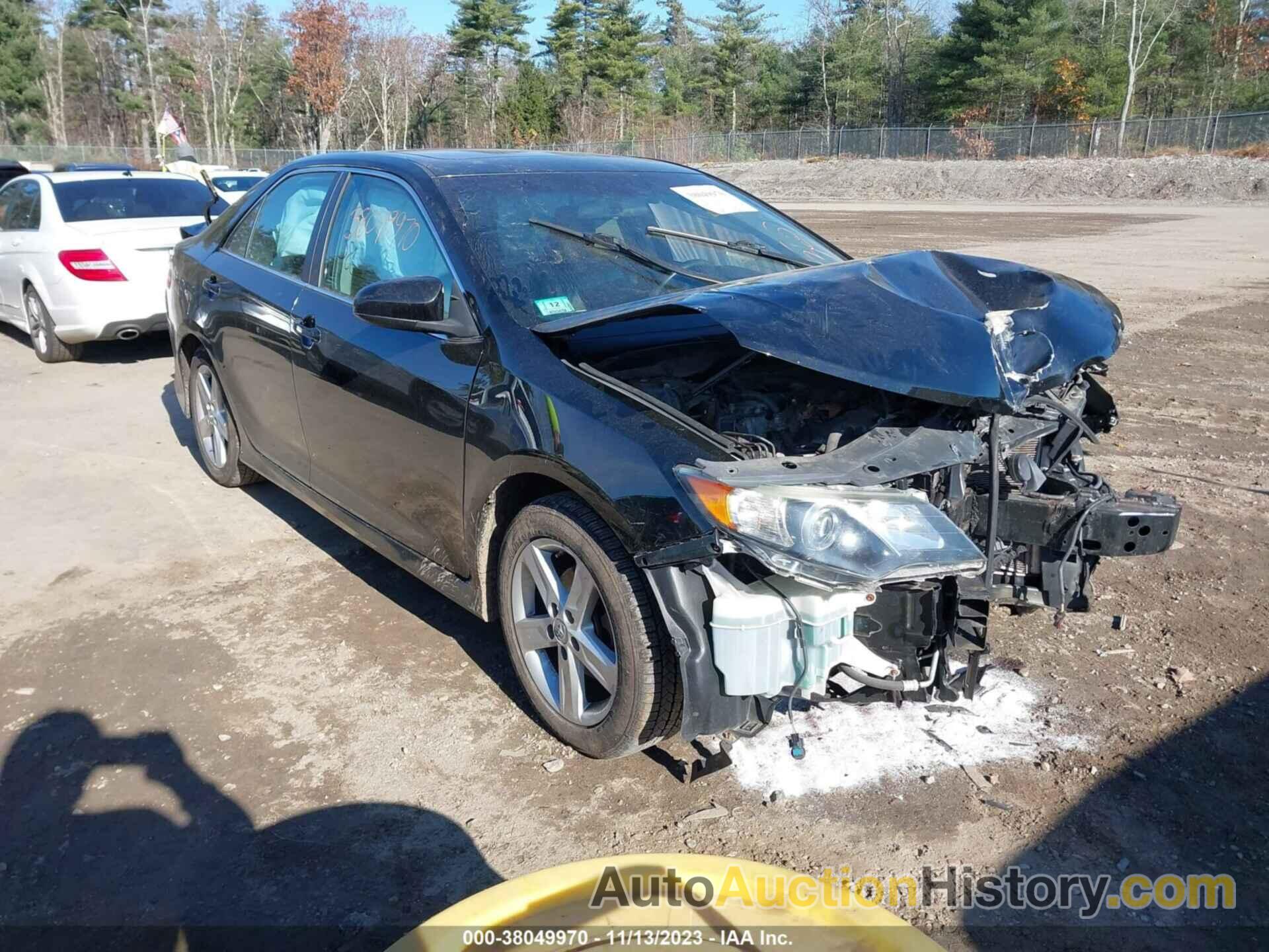 TOYOTA CAMRY SE, 4T1BF1FK1EU854965