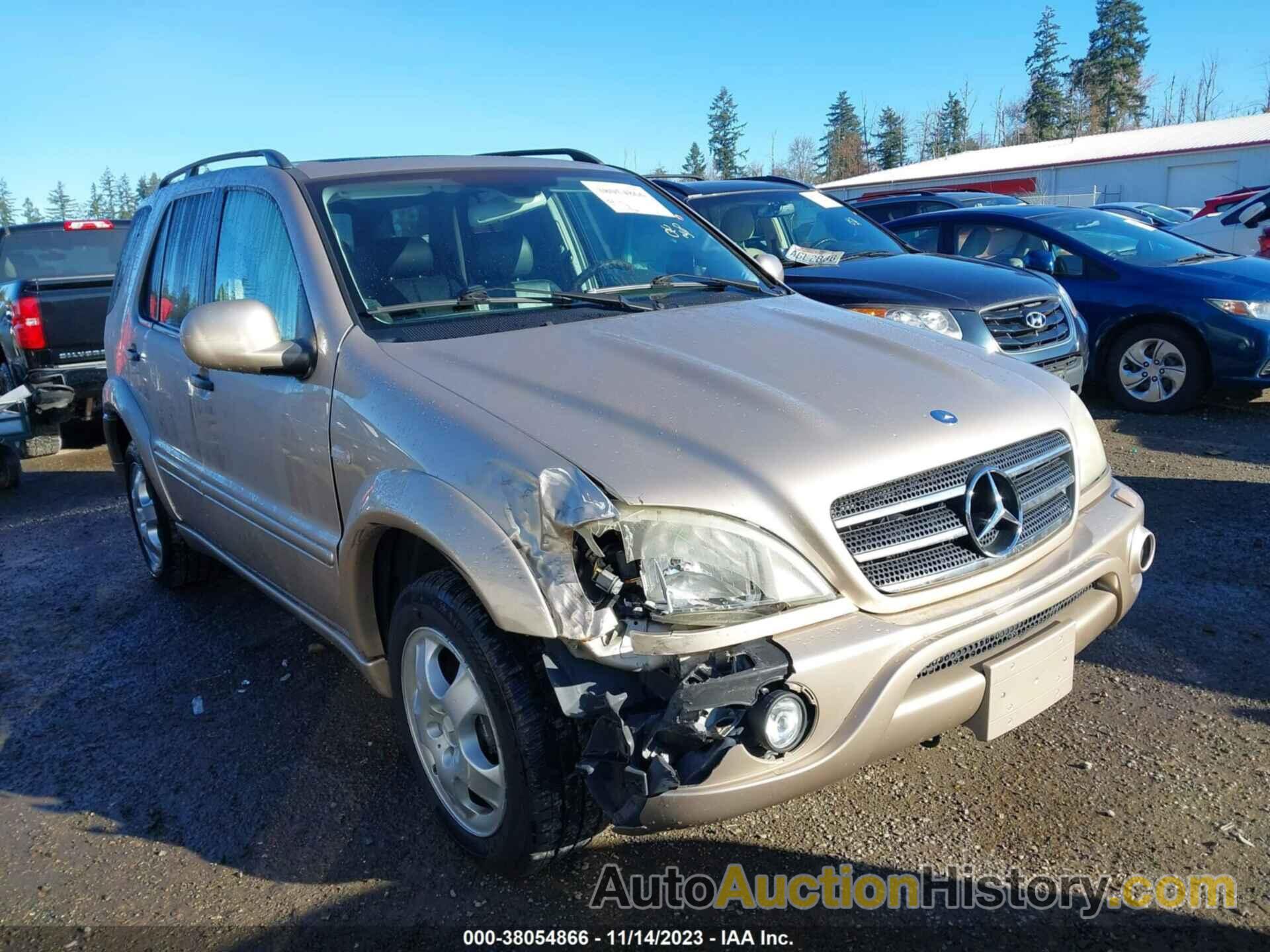 MERCEDES-BENZ ML 55 AMG AMG, 4JGAB74E51A268028