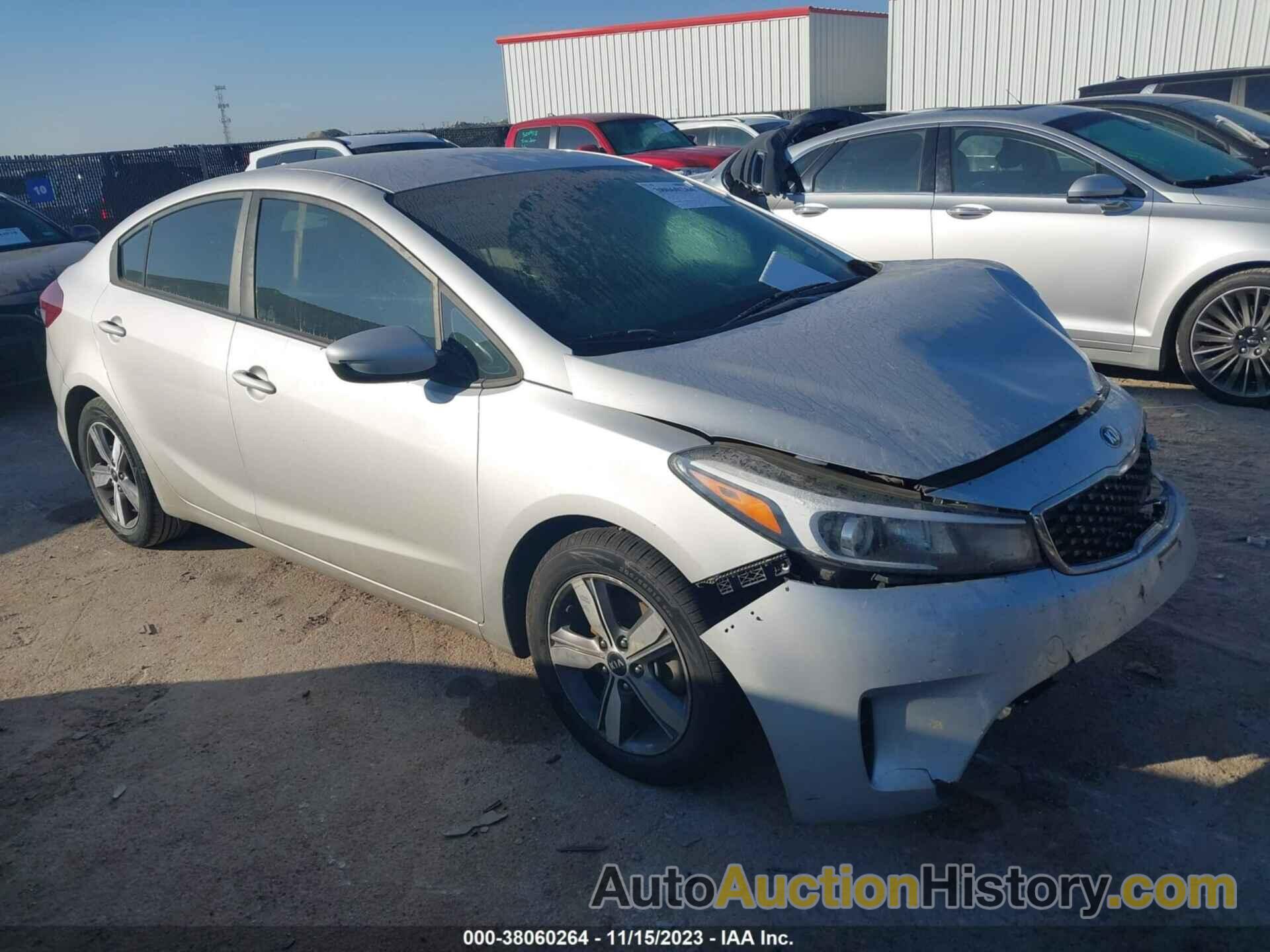 KIA FORTE LX, 3KPFL4A74JE178894