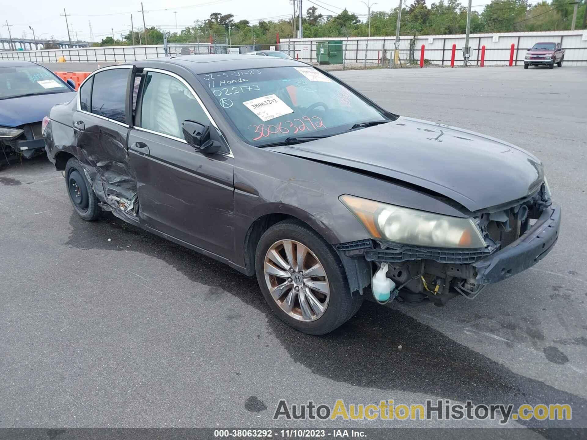 HONDA ACCORD SDN EX-L, 1HGCP2F80BA025173