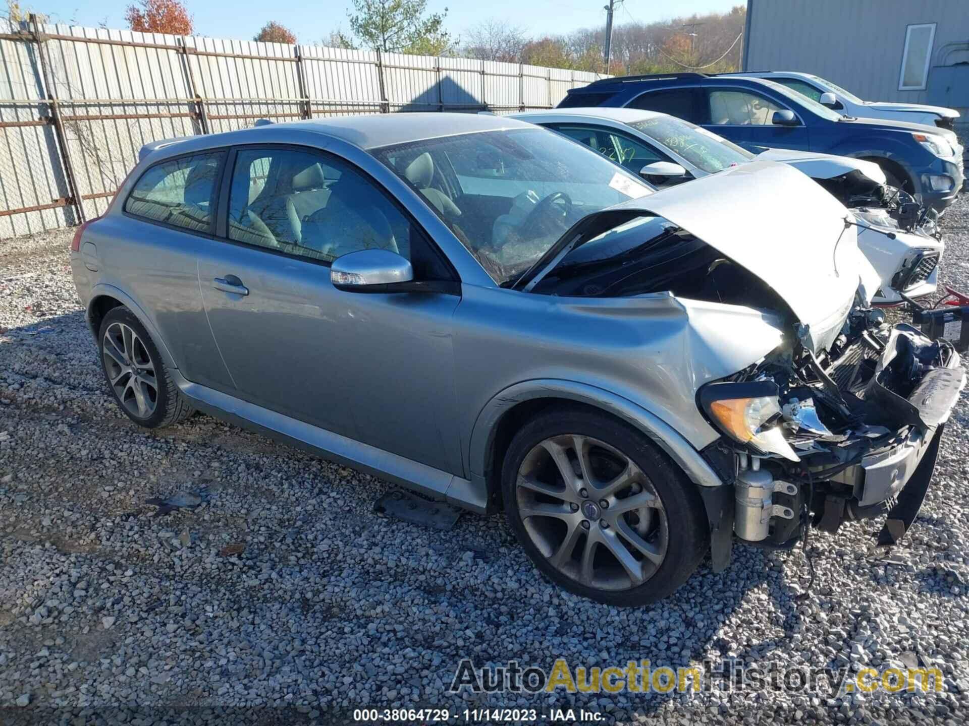 VOLVO C30 VERSION 1.0, YV1MK672382060015