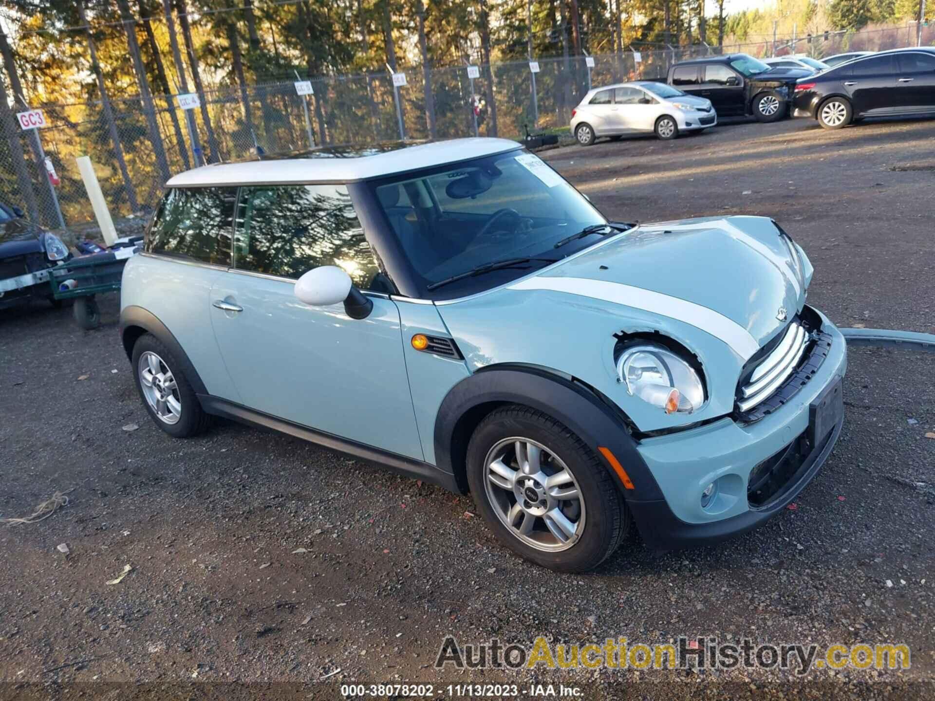 MINI HARDTOP COOPER, WMWSU3C58DT686098