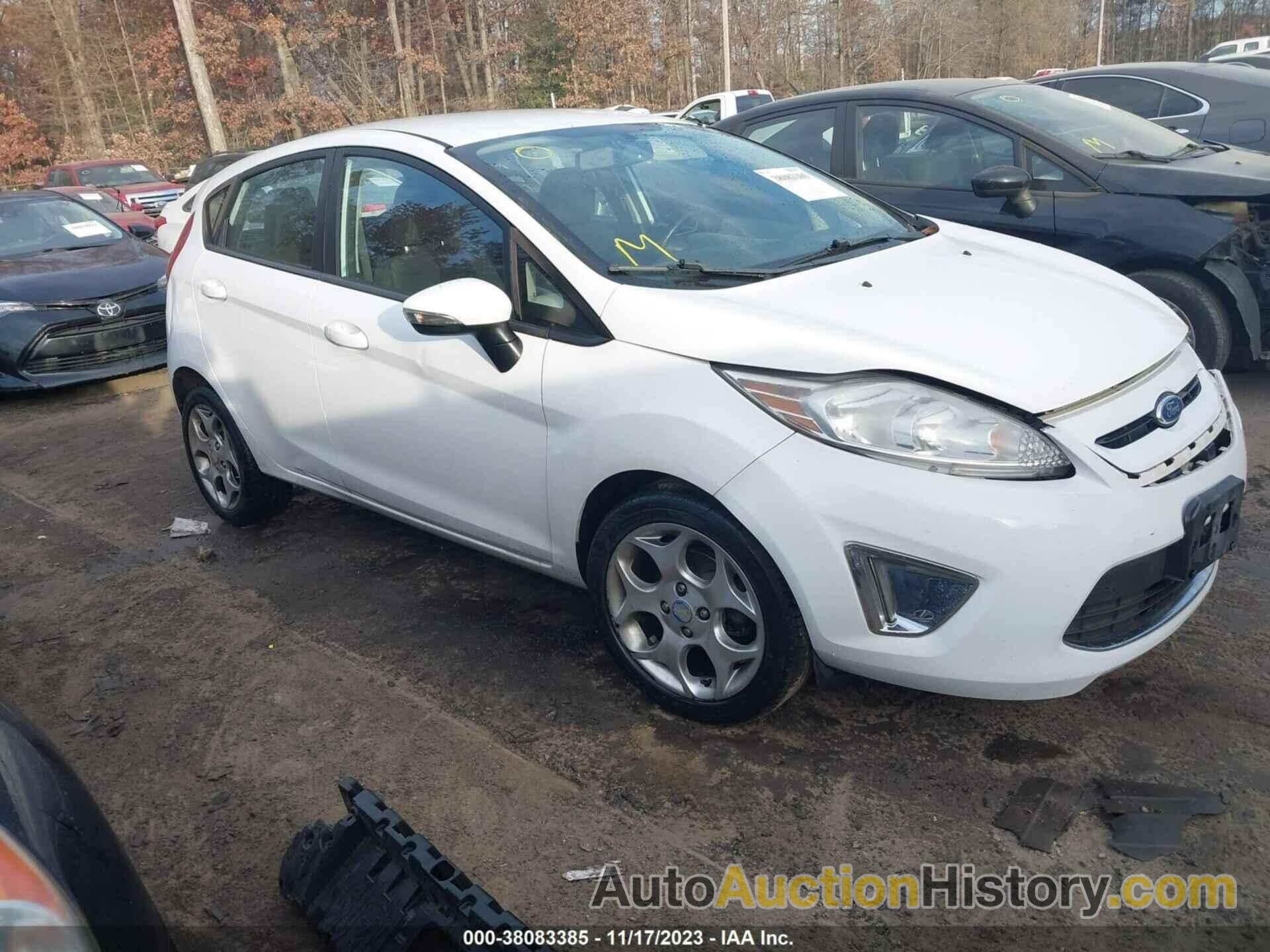 FORD FIESTA SES, 3FADP4FJ0BM217185