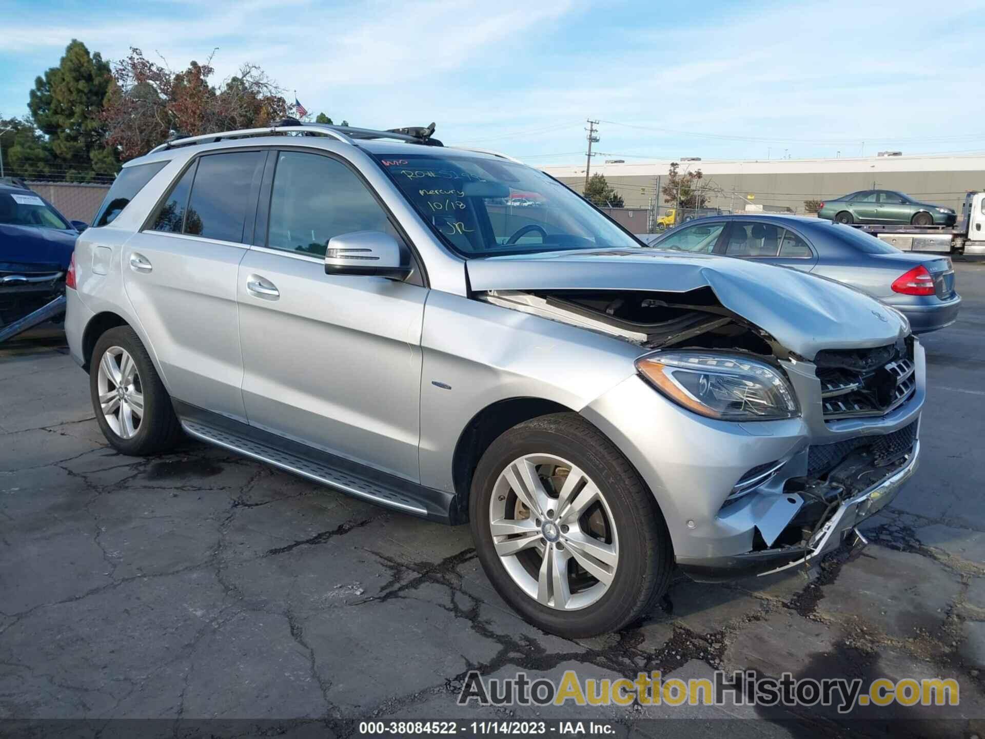 MERCEDES-BENZ ML 350, 4JGDA5HB4CA044031