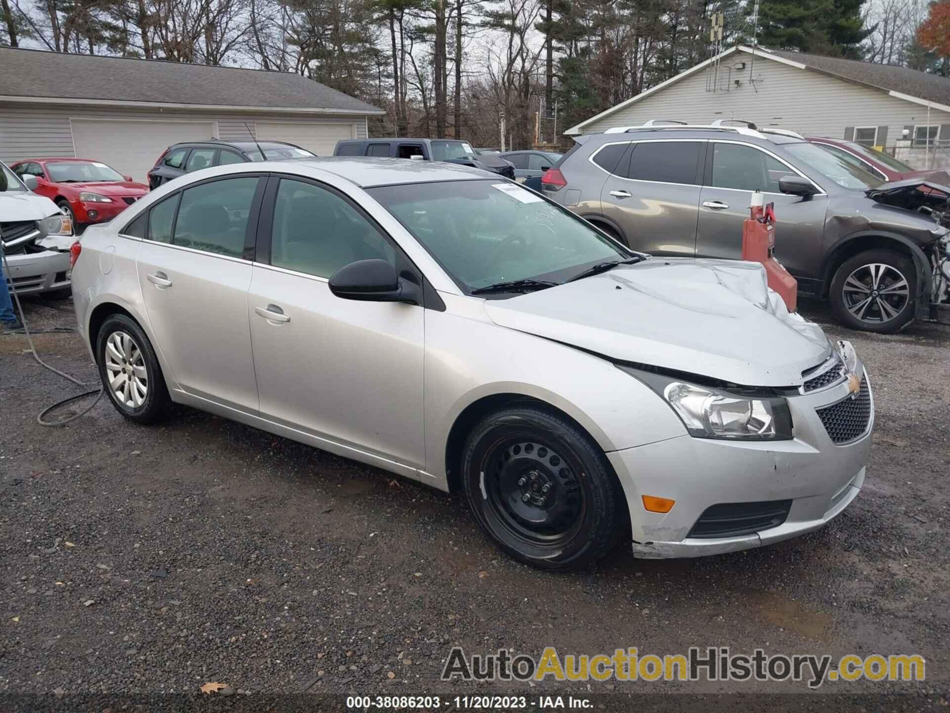 CHEVROLET CRUZE LS, 1G1PC5SH2B7197956