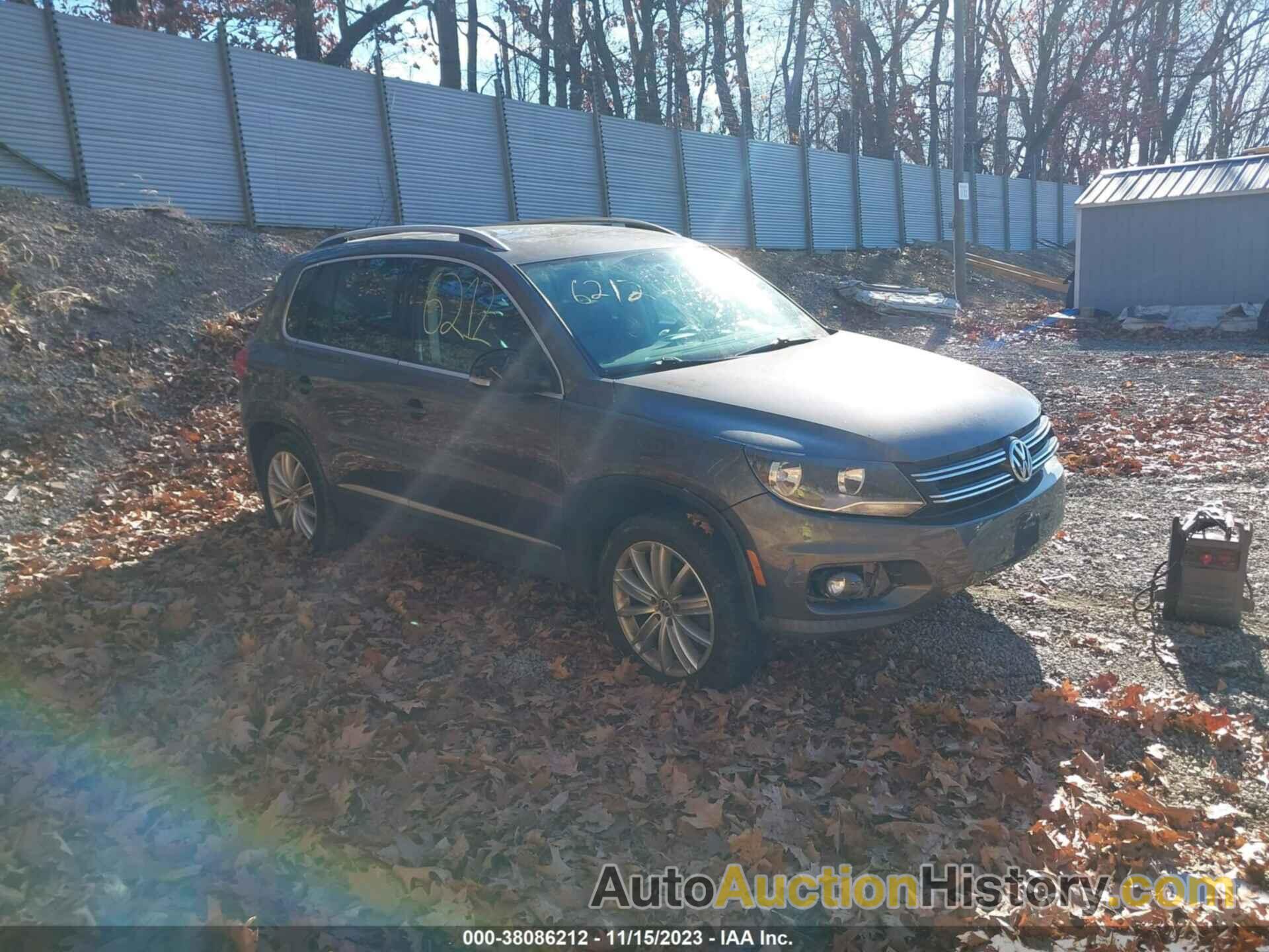 VOLKSWAGEN TIGUAN SE, WVGBV7AX9DW018378